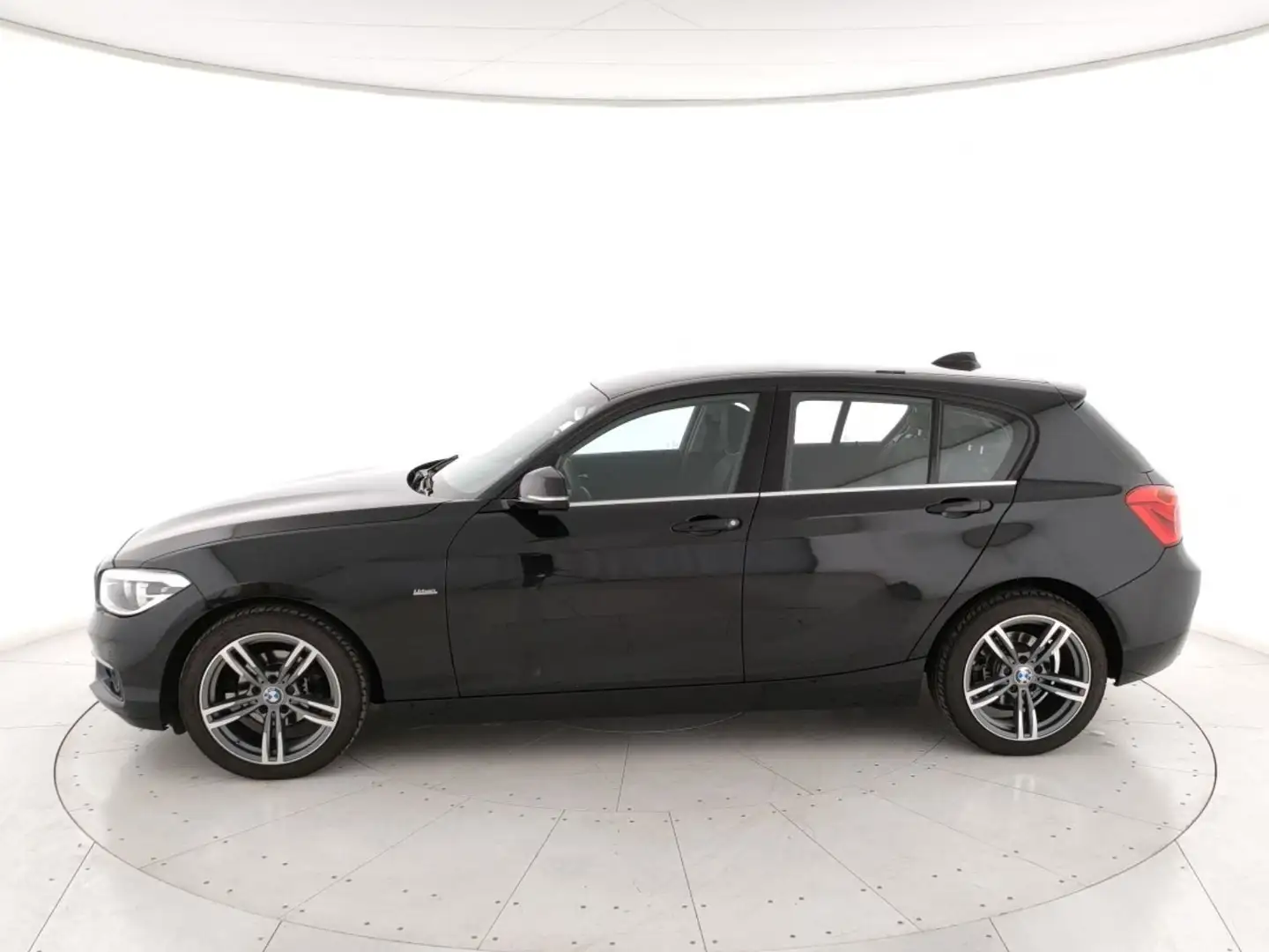 BMW 118 - 118d Urban 5p auto Nero - 2