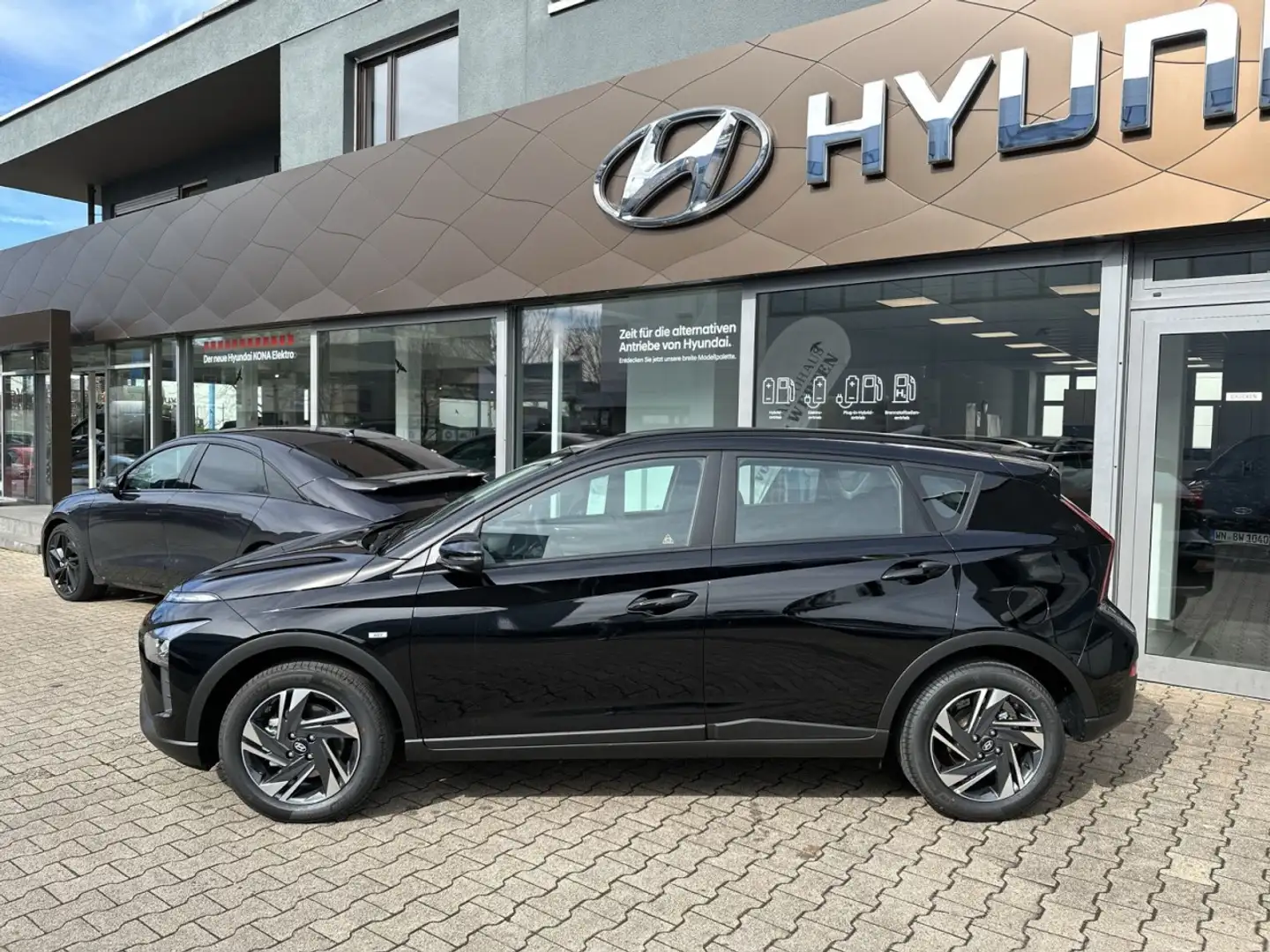 Hyundai BAYON Trend*Navi*LED Scheinwerfer*Rückfahrkamera Klima Schwarz - 2