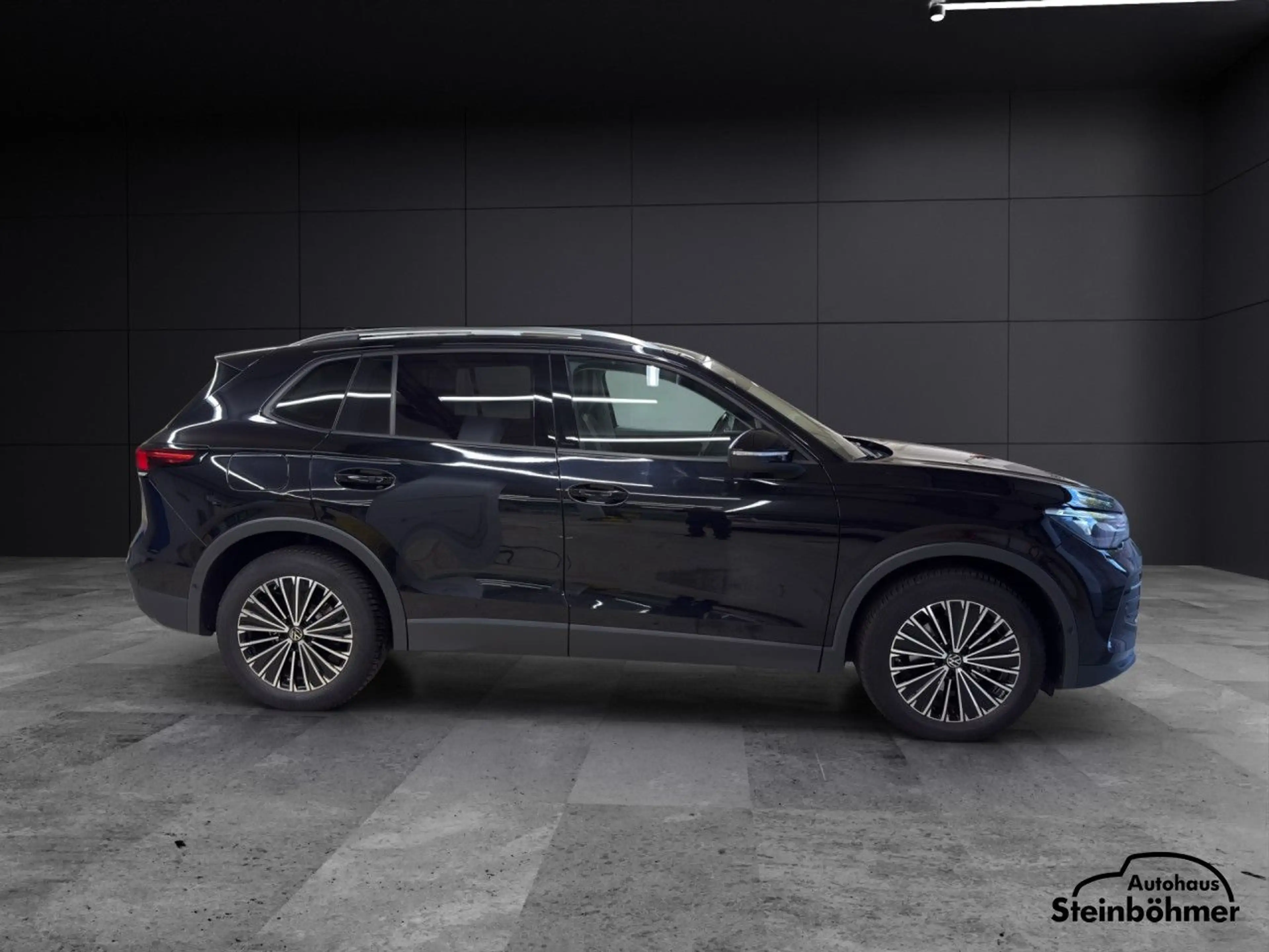 Volkswagen Tiguan Life 1.5eTSI DSG Navi AHK LED Standhzg — photo 8