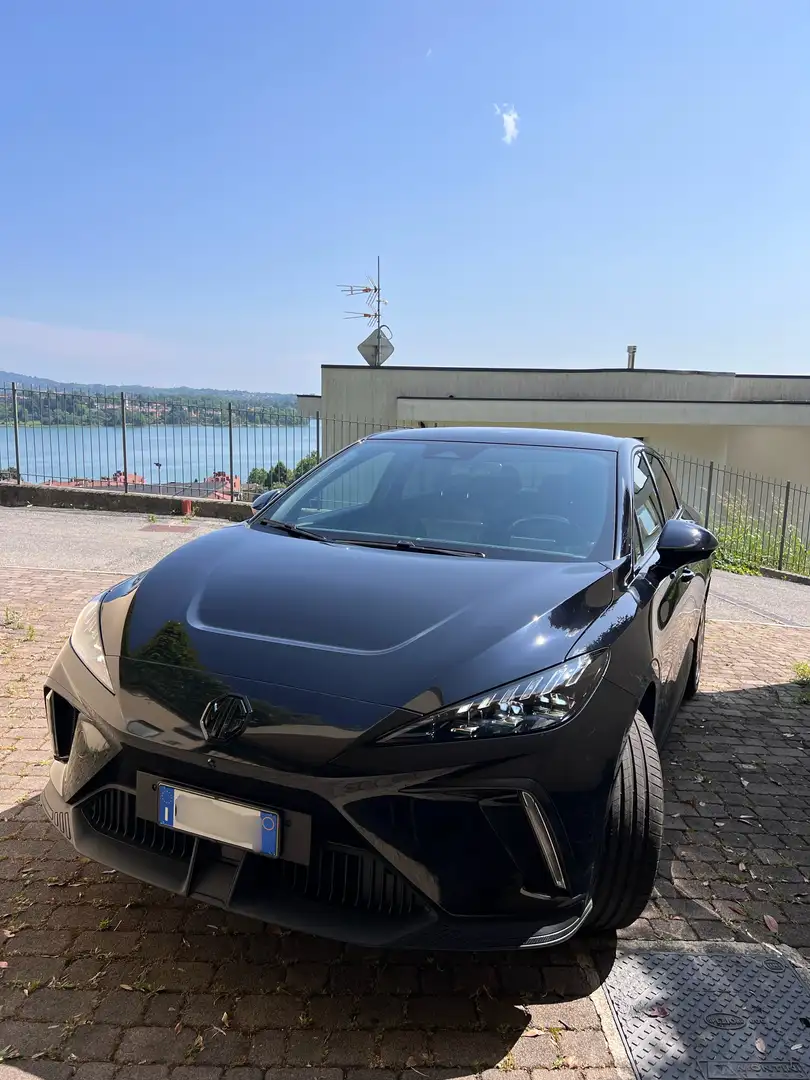 MG MG4 Luxury 64 kWh Nero - 2