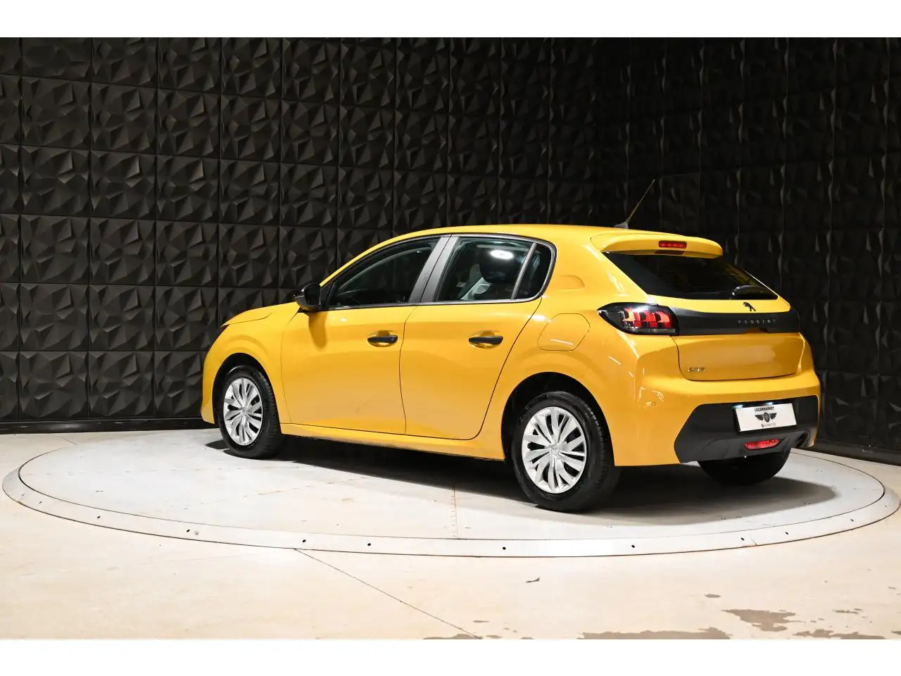 Peugeot 208 208 — photo 4