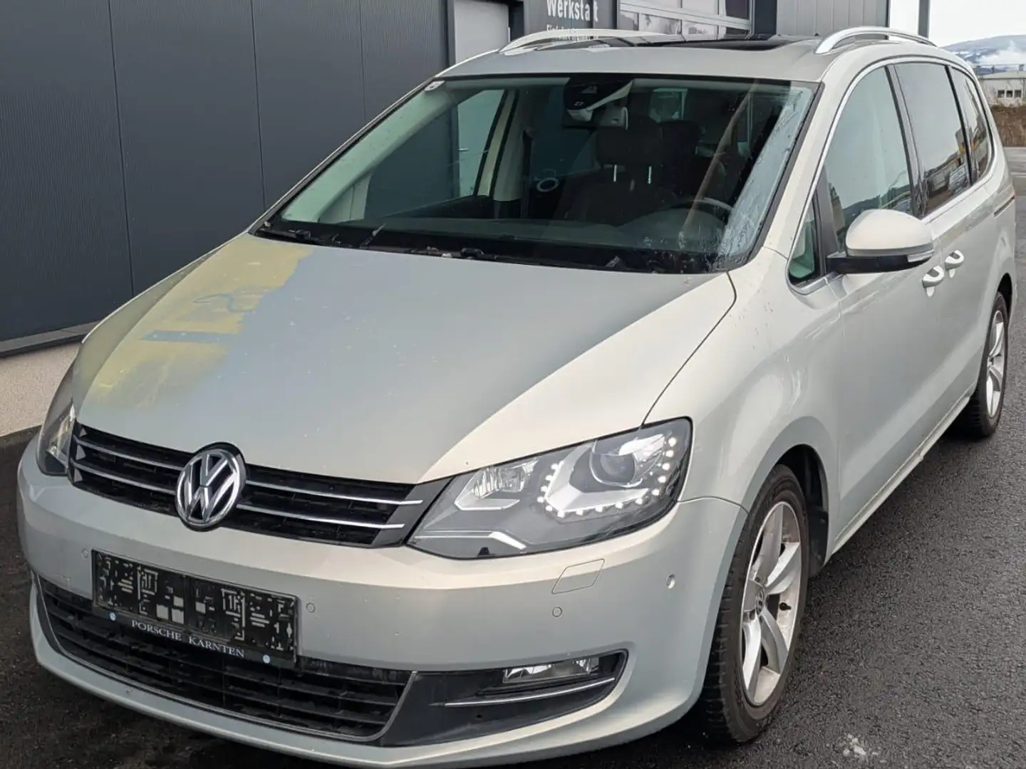 Volkswagen Sharan Highline BMT Grau - 1