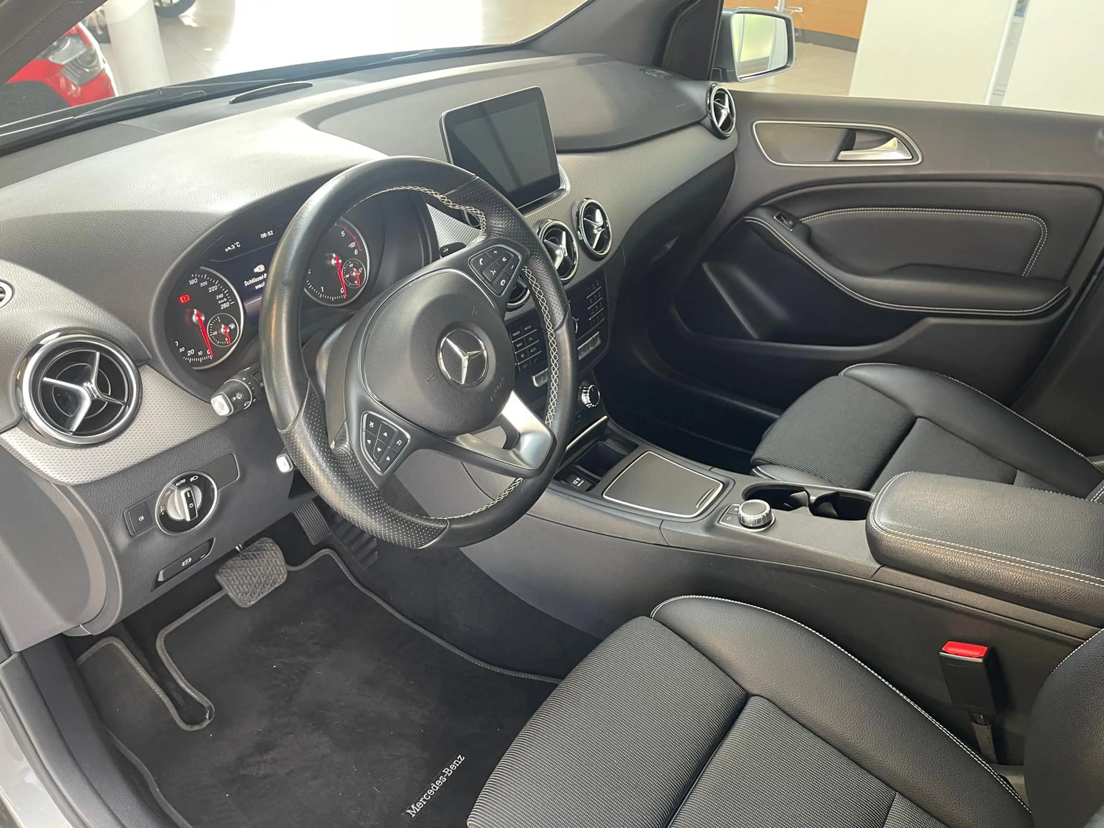 Mercedes-Benz B 220 CDI/d 4Matic Urban Style Edition+DCT+Pano+ — photo 6
