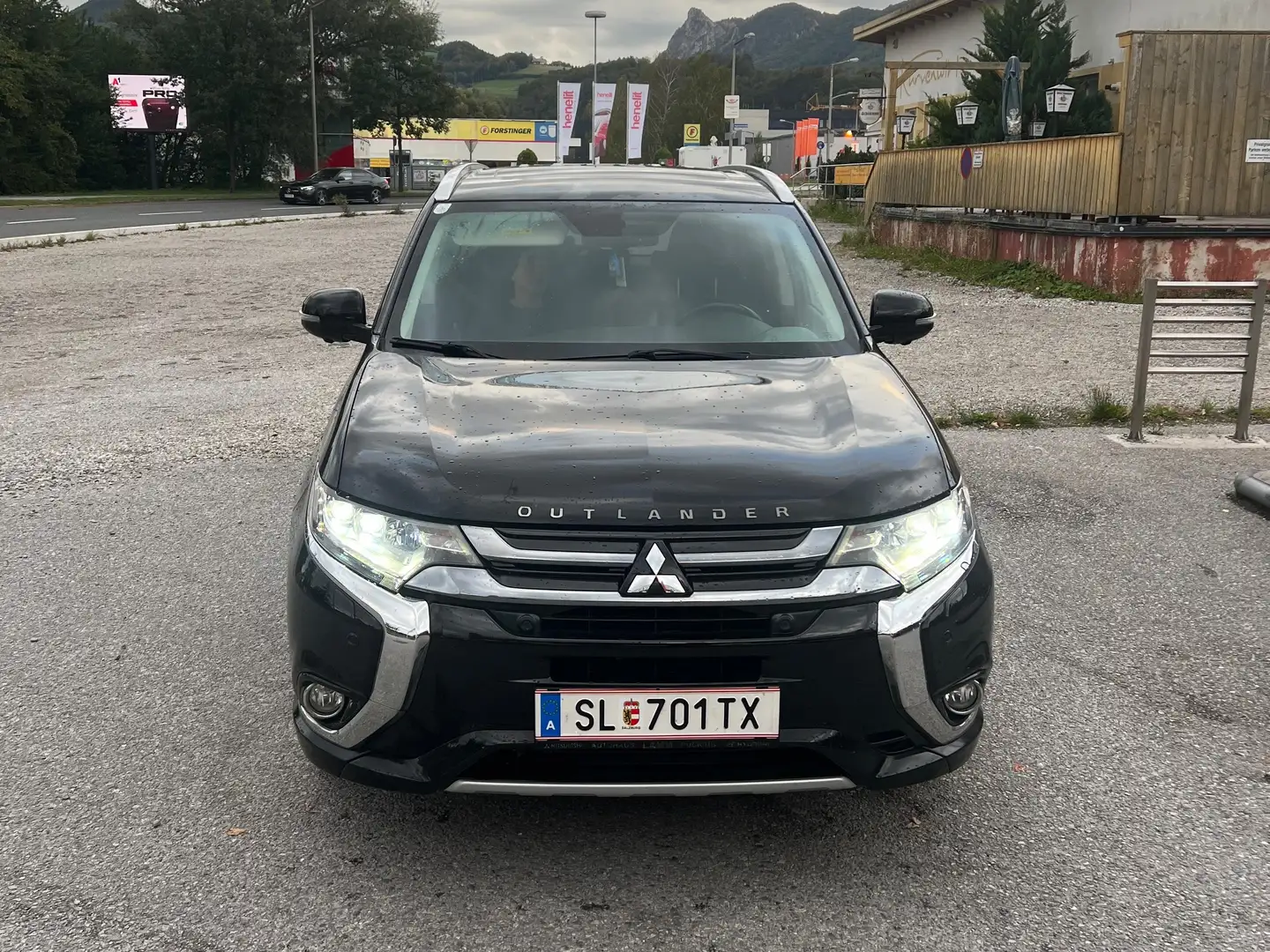 Mitsubishi Outlander Outlander 2,0 PHEV Instyle Instyle Schwarz - 2