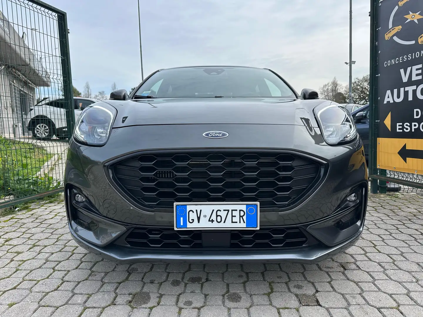 Ford Puma 1.0 ecoboost ST-Line PROMO FINANZIAMENTO Šedá - 2