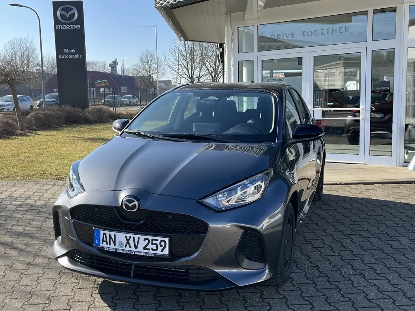 Mazda 2 HYB 2024 1.5L Hybrid 116 PS Exclusive-Line Grau - 2