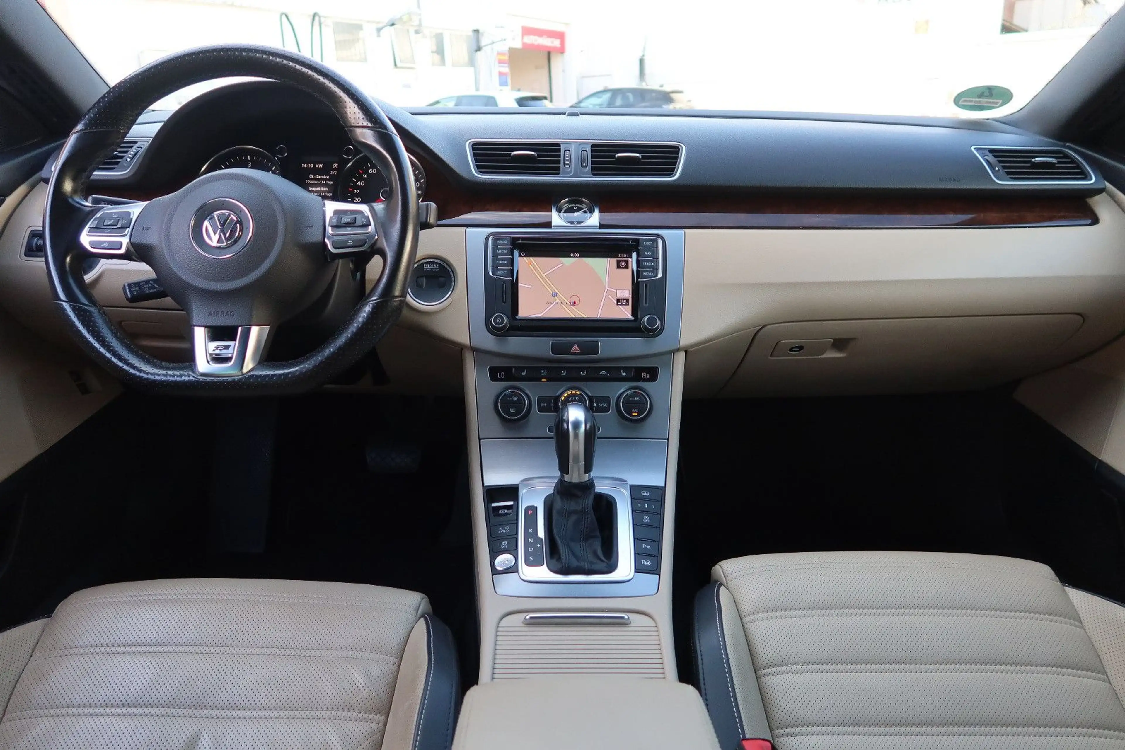 Volkswagen CC 2.0TDI *R-LINE *PANORAMA *KEYLESS-GO *AHK — photo 8