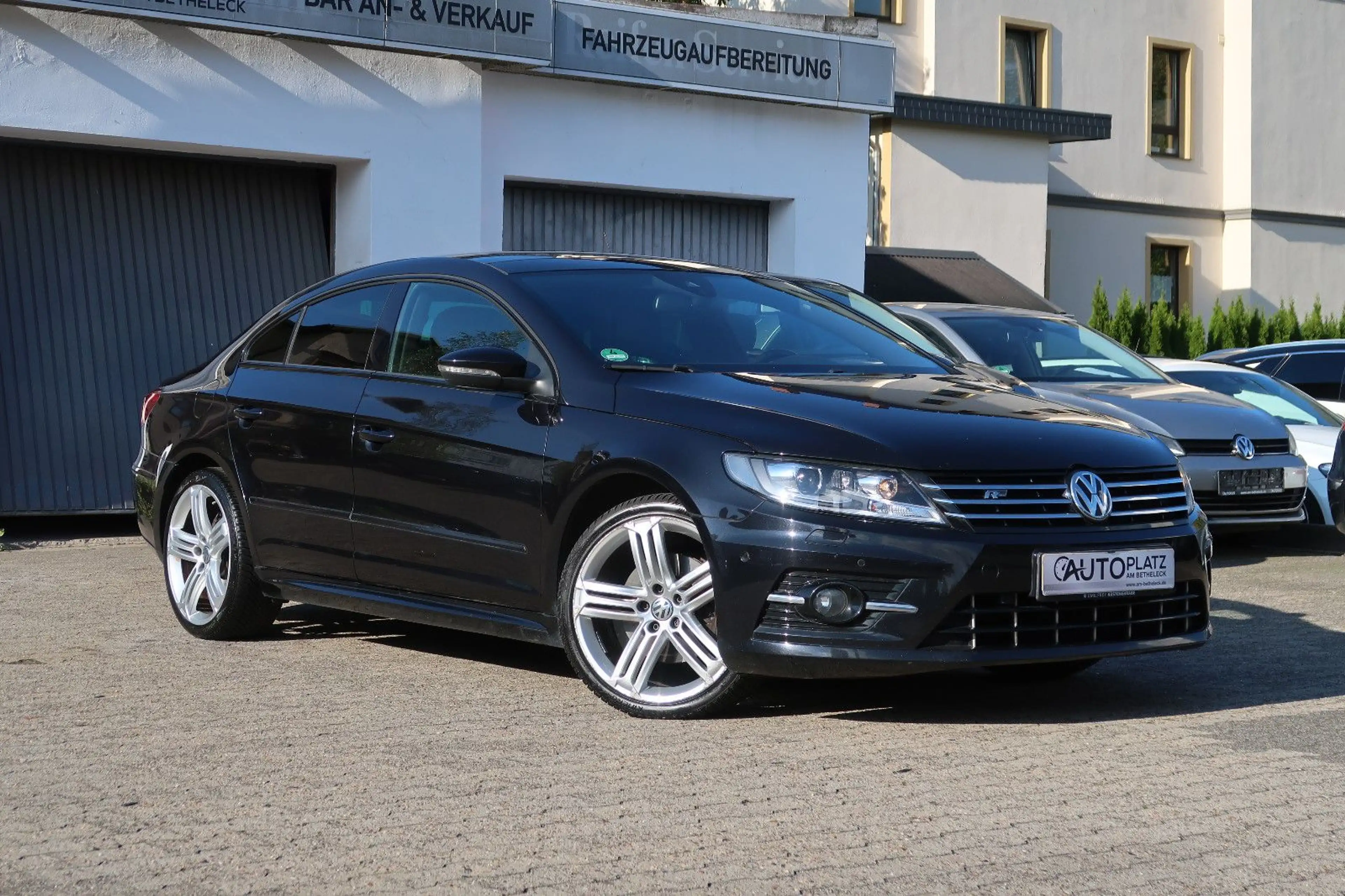 Volkswagen CC 2.0TDI *R-LINE *PANORAMA *KEYLESS-GO *AHK