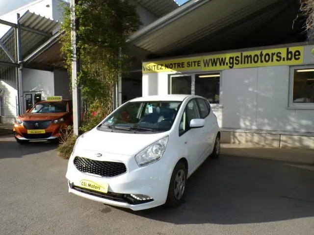Kia Venga 1.4 90cv blanc 09/18 77.269km Airco GPS Camera