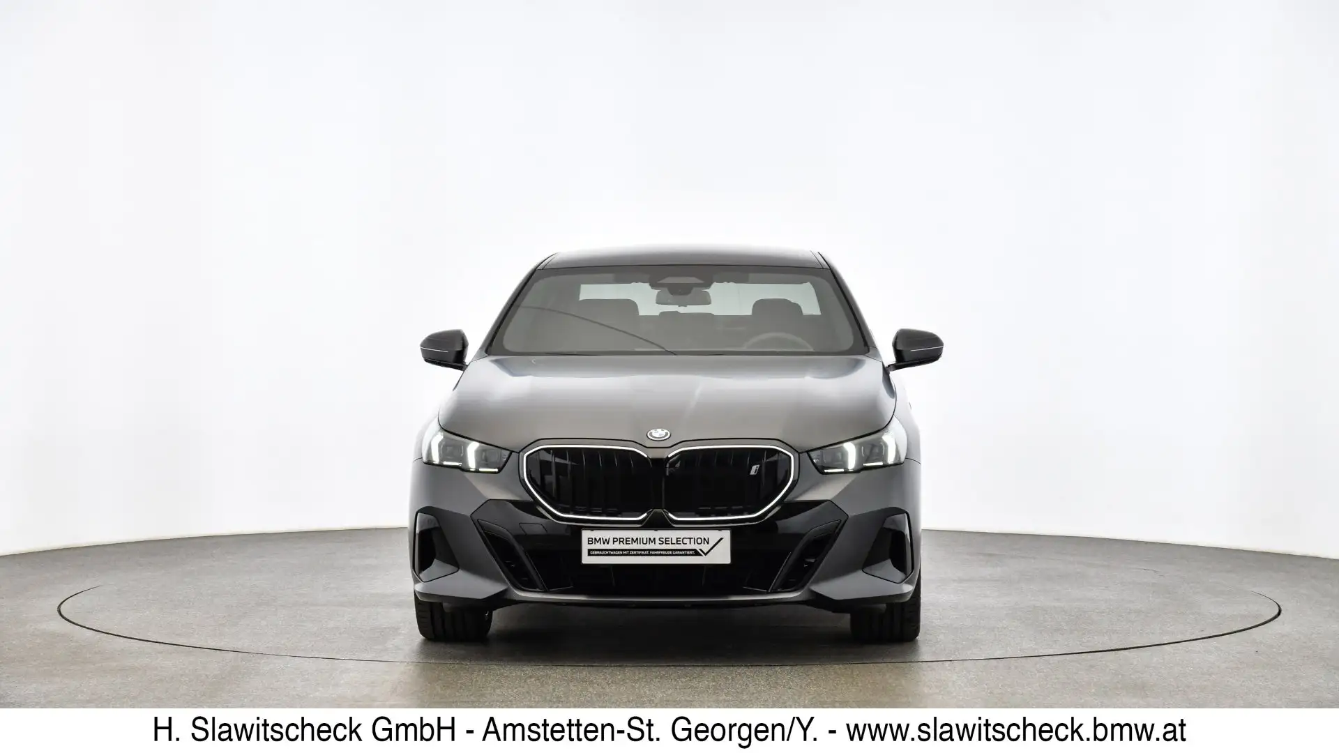 BMW i5 xDrive40 Grau - 2