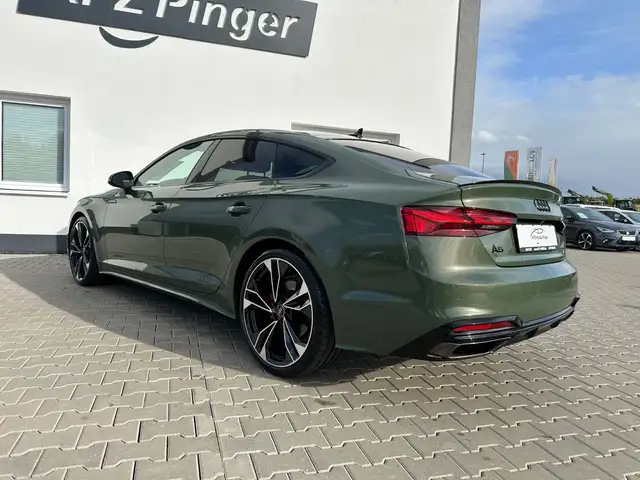 Audi A5 view 5