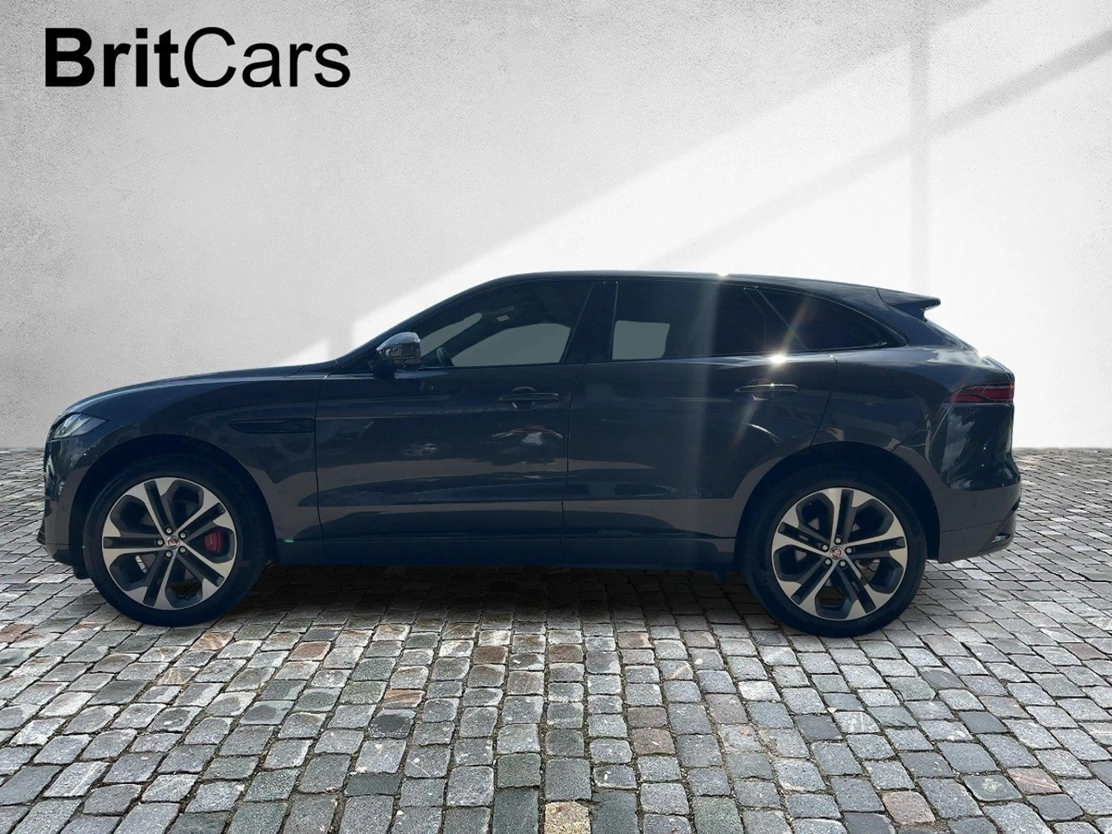 Jaguar F-Pace P400 AWD R-Dynamic HSE 360-CAM ACC CAM LED TWA — photo 3