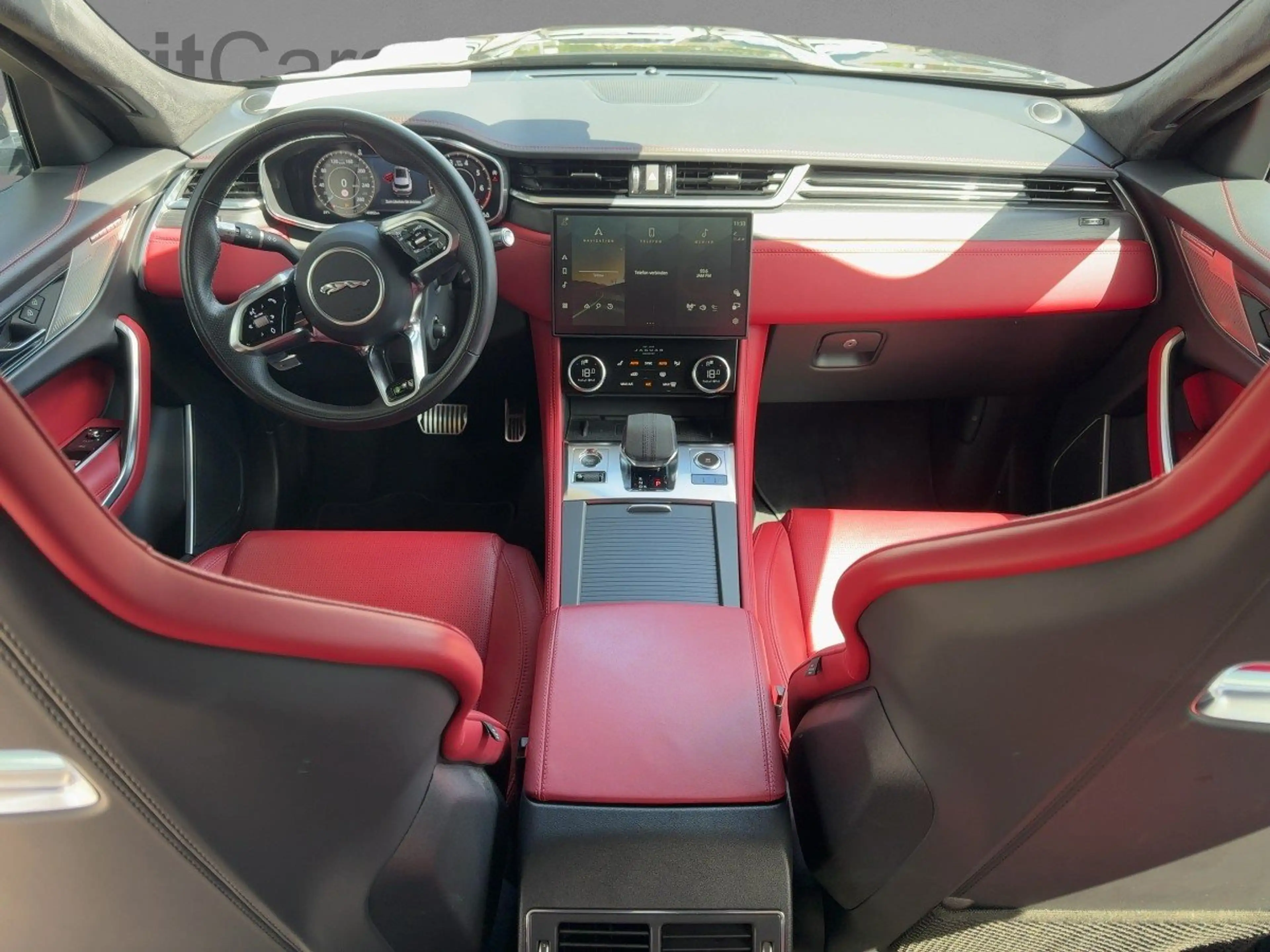 Jaguar F-Pace P400 AWD R-Dynamic HSE 360-CAM ACC CAM LED TWA — photo 11