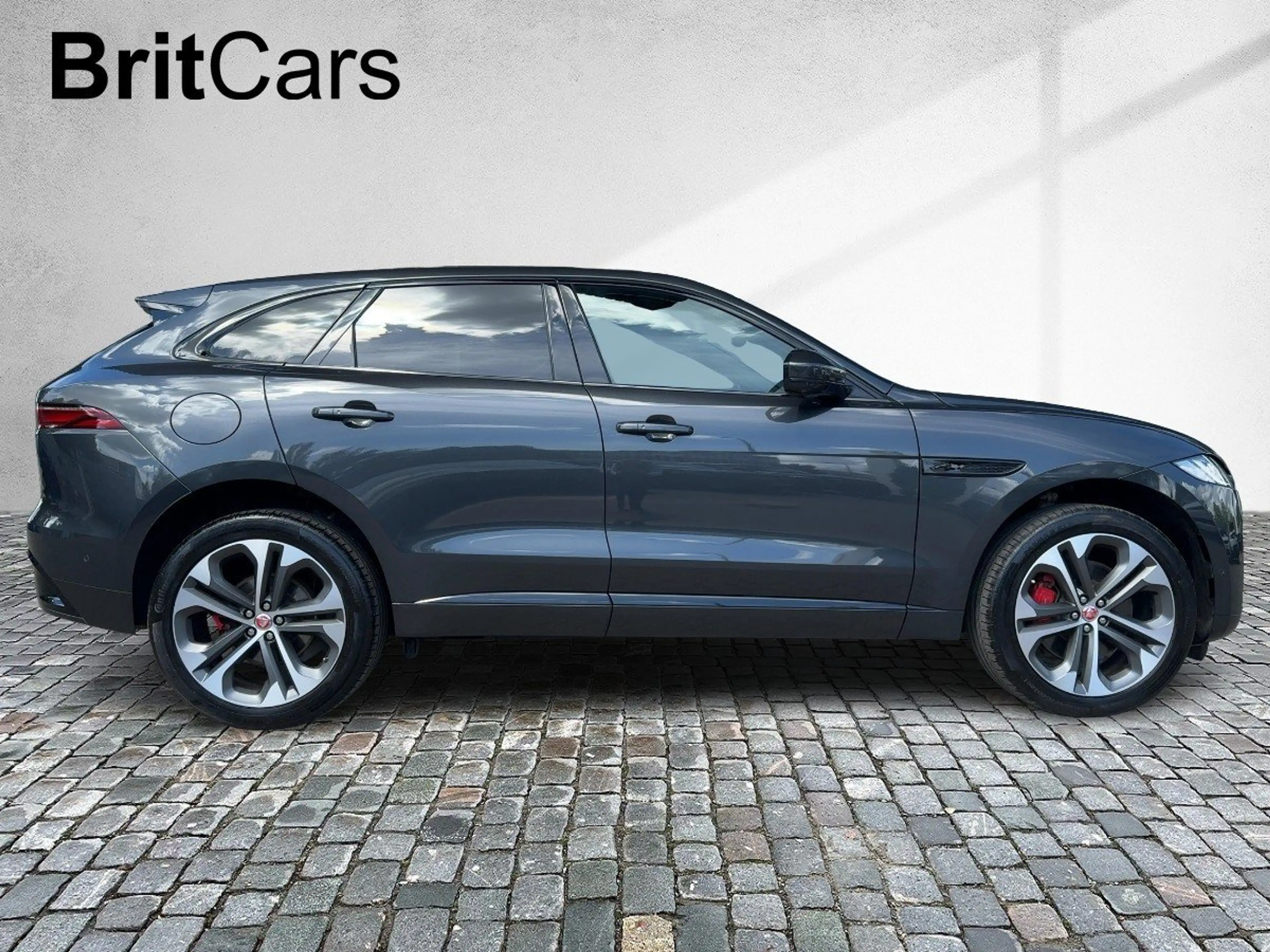 Jaguar F-Pace P400 AWD R-Dynamic HSE 360-CAM ACC CAM LED TWA — photo 6