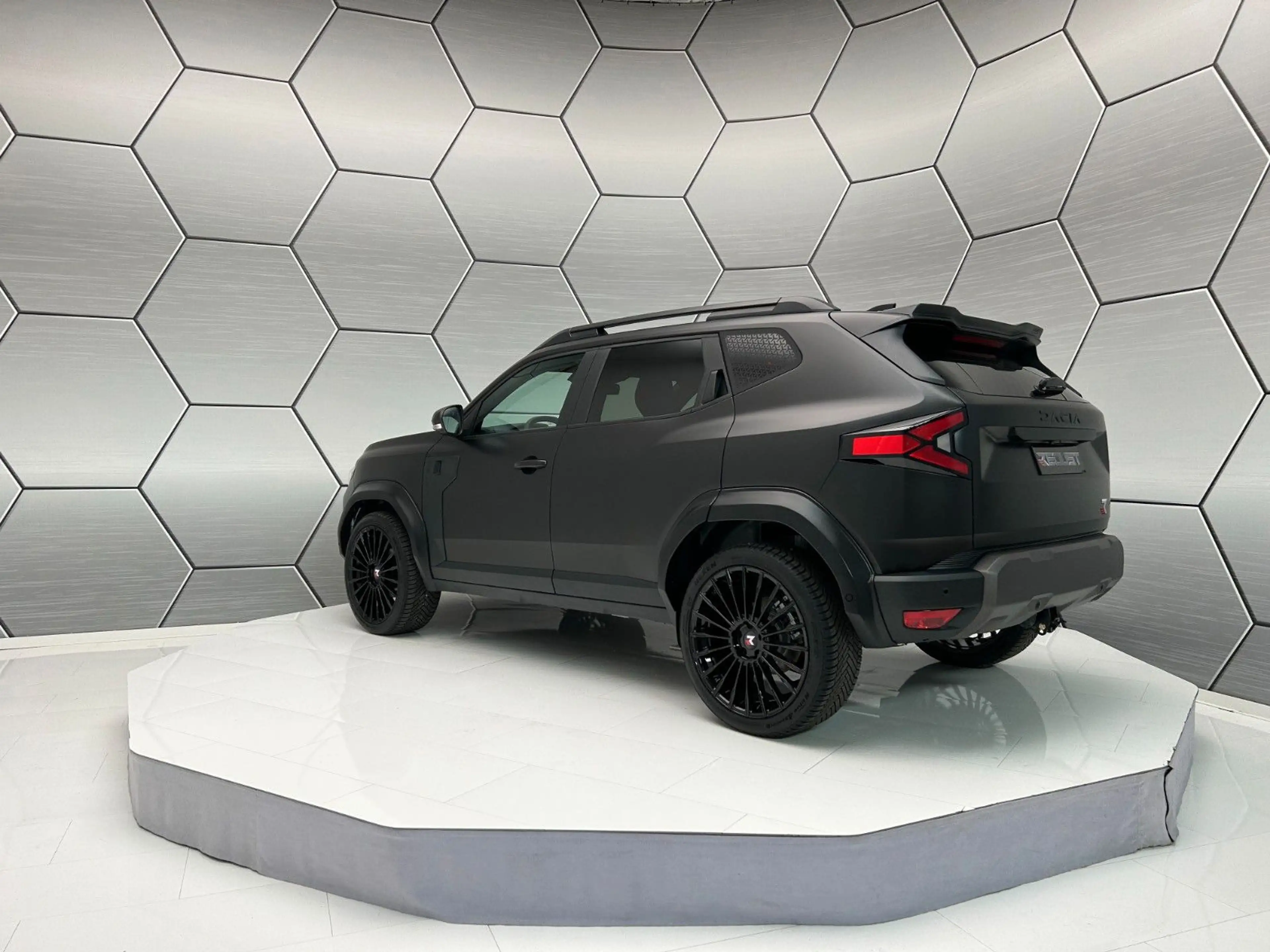 Dacia Duster hybrid-G 150 4x4 Expression — photo 12