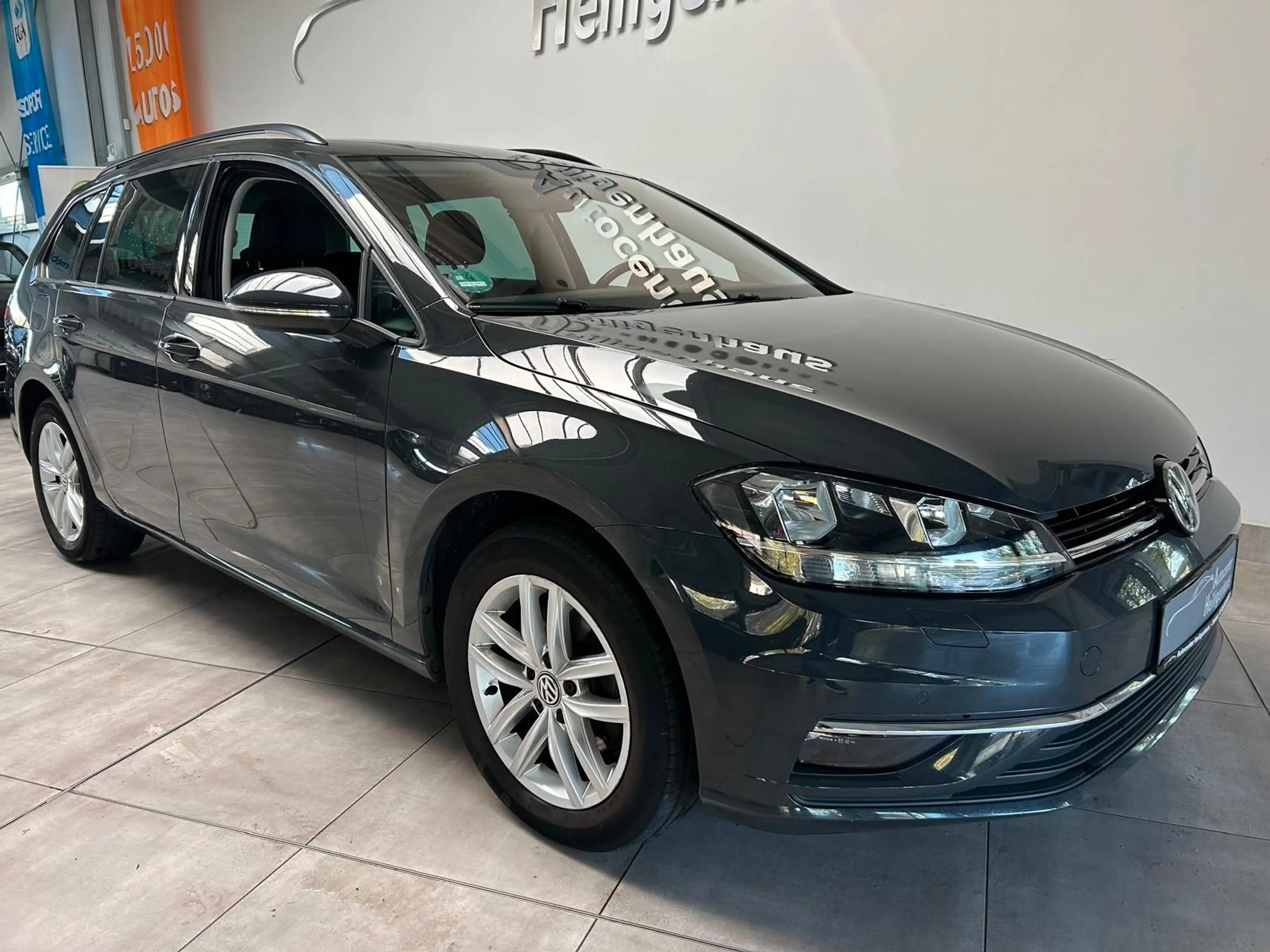Volkswagen Golf VII Variant Comfortline Navi Tempo 2.Hand — photo 2