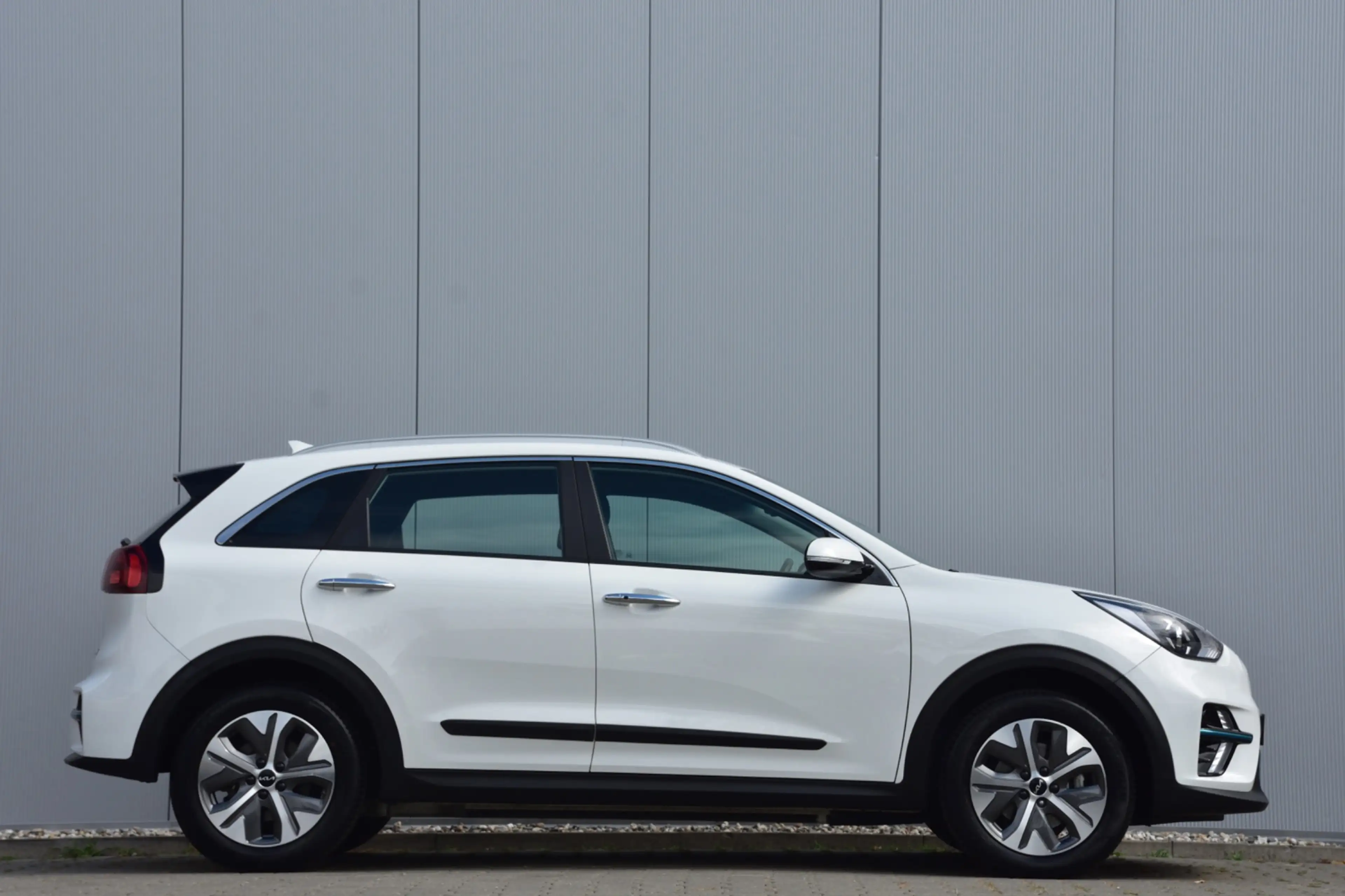 Kia e-Niro DynamicLine 39 kWh Dealer Onderhouden, Camera, Nav — photo 27