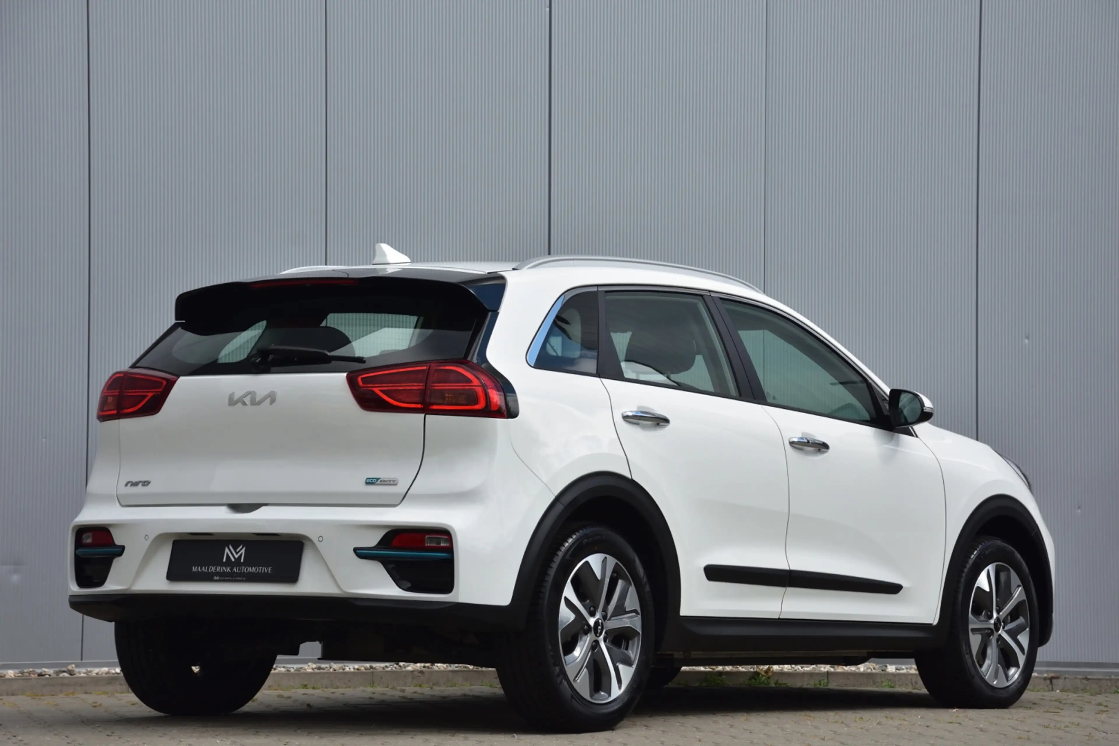 Kia e-Niro DynamicLine 39 kWh Dealer Onderhouden, Camera, Nav — photo 2