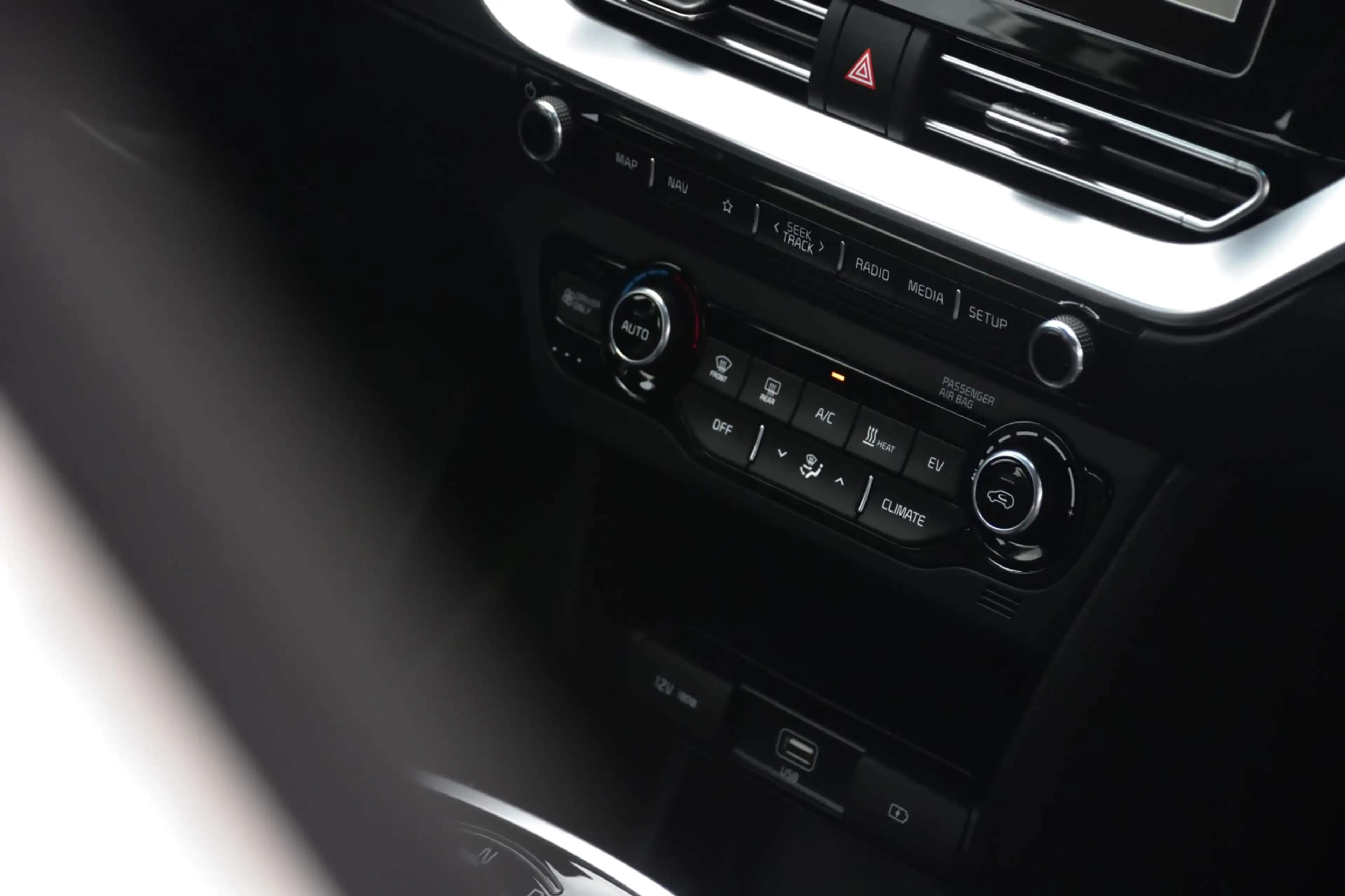 Kia e-Niro DynamicLine 39 kWh Dealer Onderhouden, Camera, Nav — photo 8