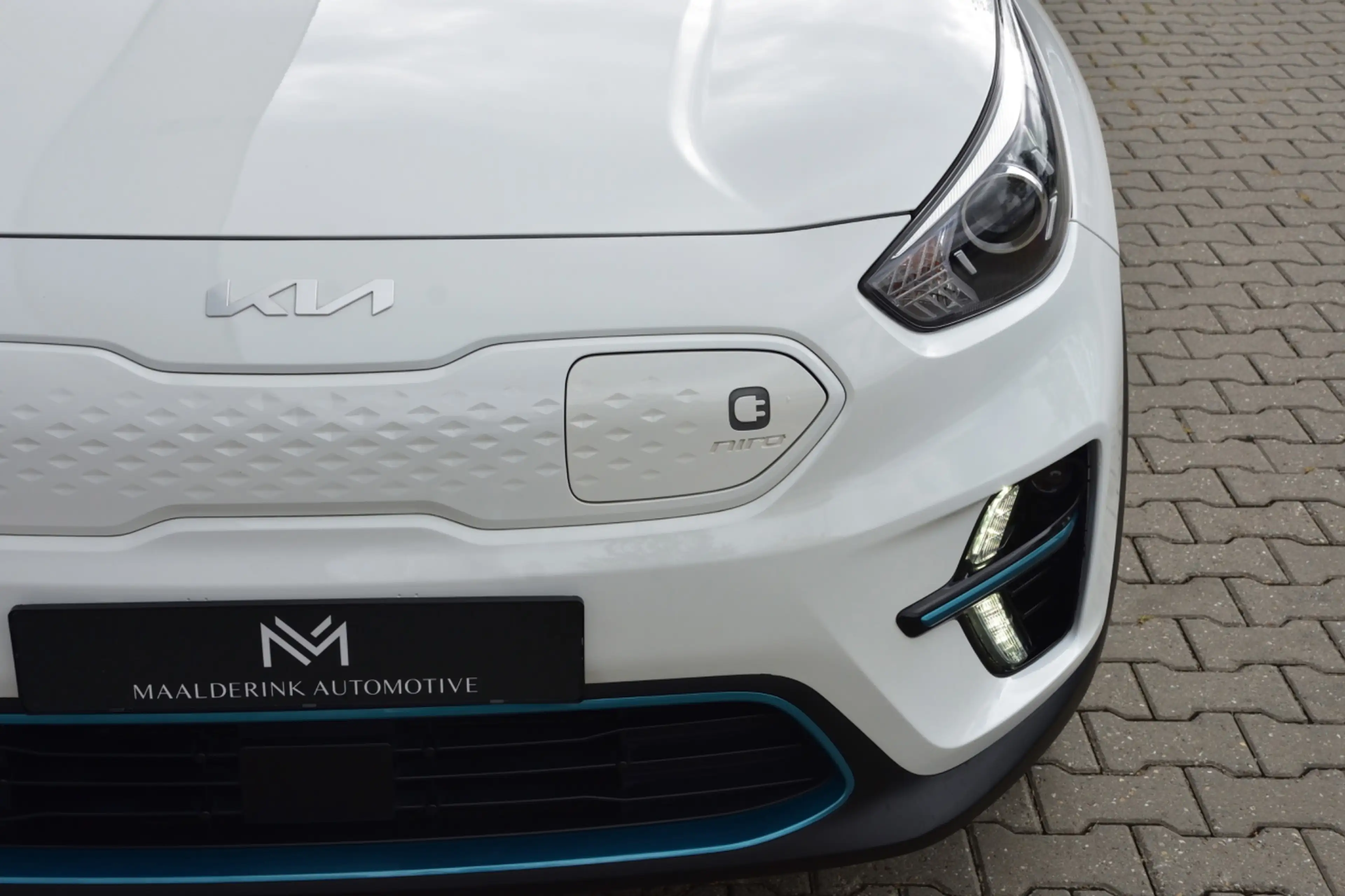 Kia e-Niro DynamicLine 39 kWh Dealer Onderhouden, Camera, Nav — photo 17