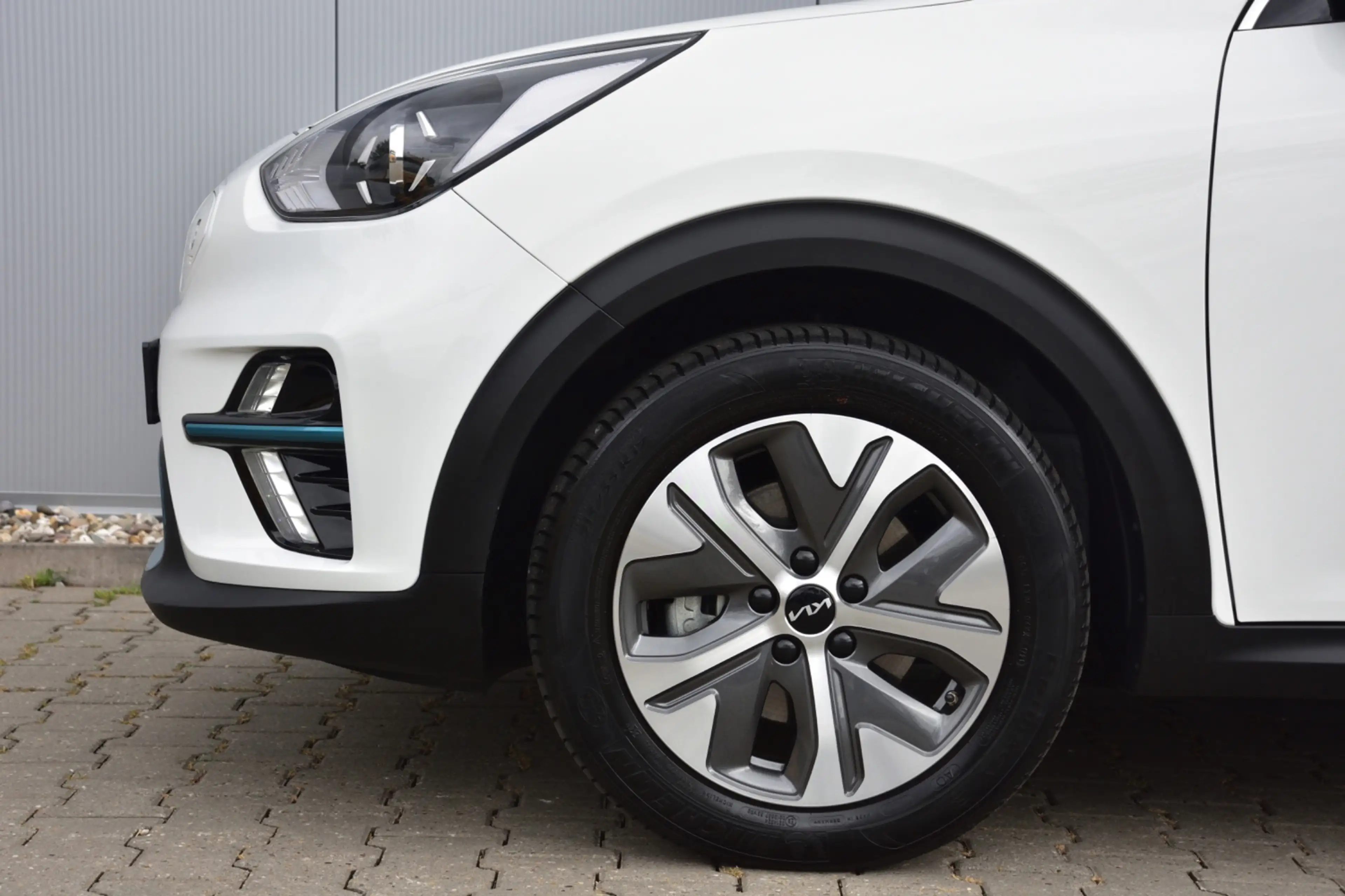 Kia e-Niro DynamicLine 39 kWh Dealer Onderhouden, Camera, Nav — photo 29