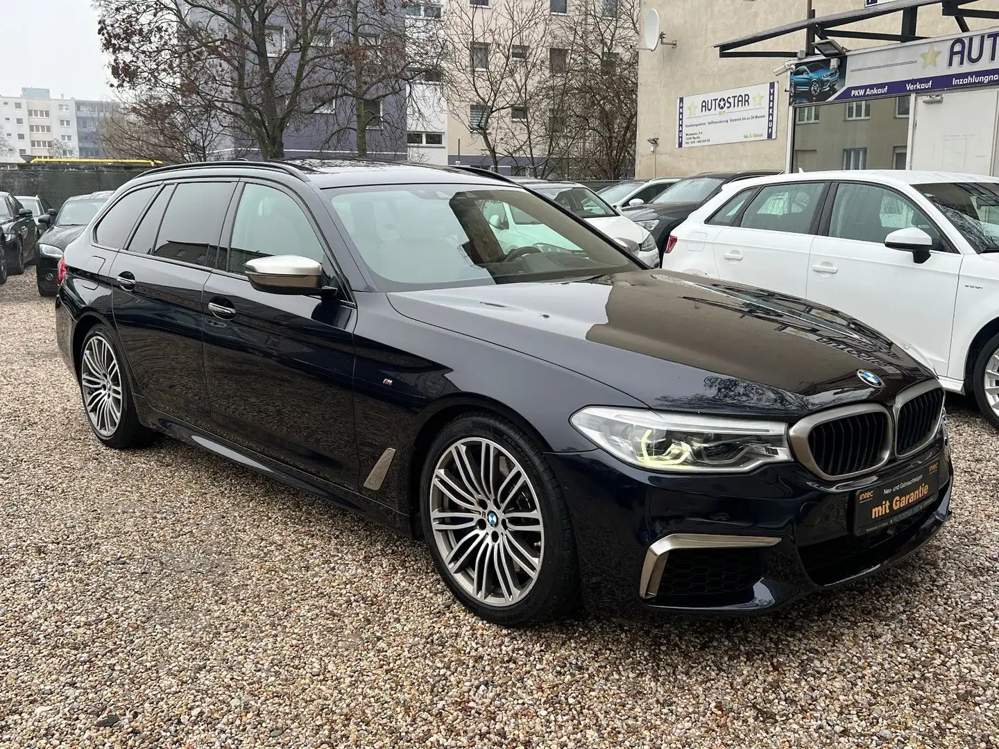 BMW 550 d xDrive Touring*Panorama*M-Paket*AHK*Top Blau - 1