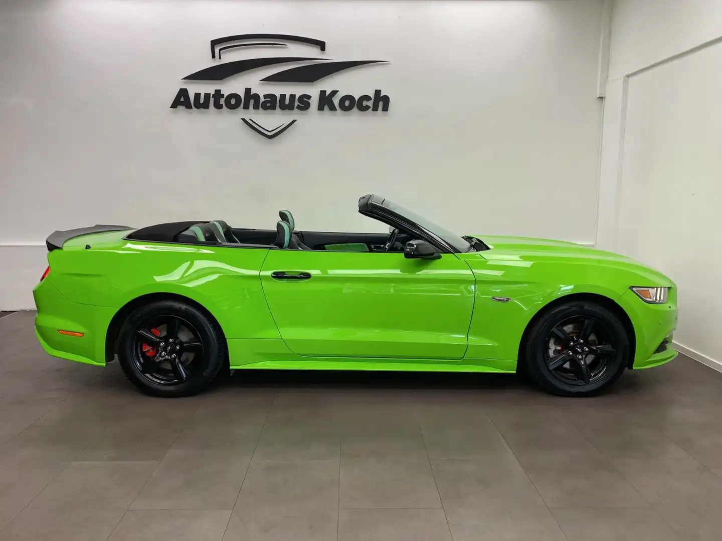 Ford Mustang 3.7 Cabrio - Prachtstück in Giftgrün! Grün - 2