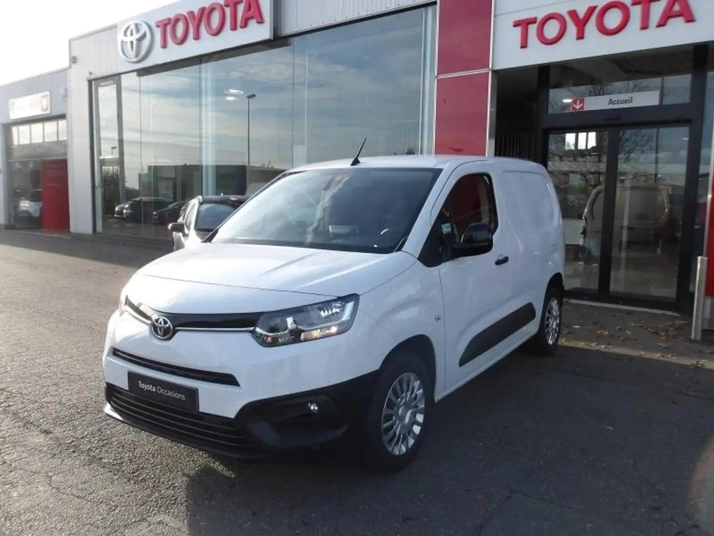 Toyota Proace City Medium 110 VVT-i Dynamic MC23 Blanc - 1