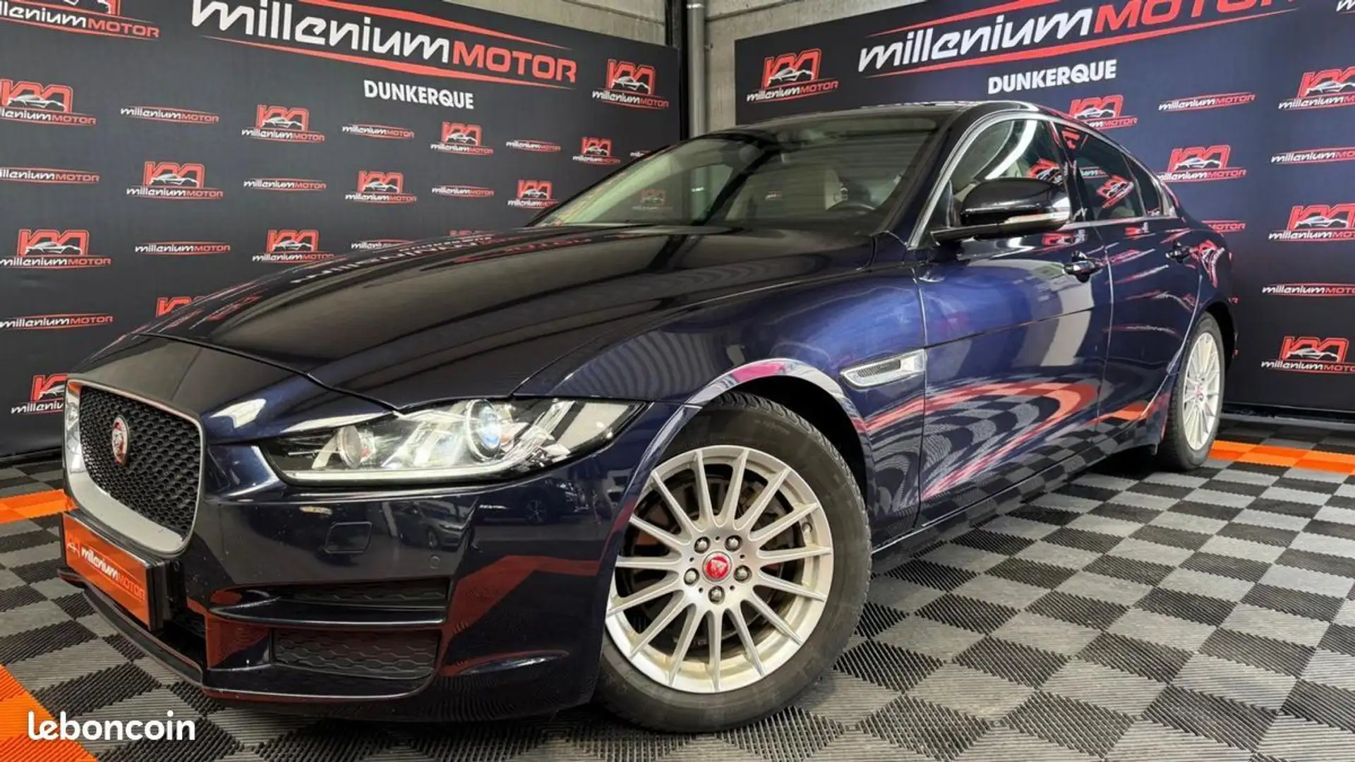 Jaguar XE portfolio e-performance 2.0 d 163 cv Bleu - 1