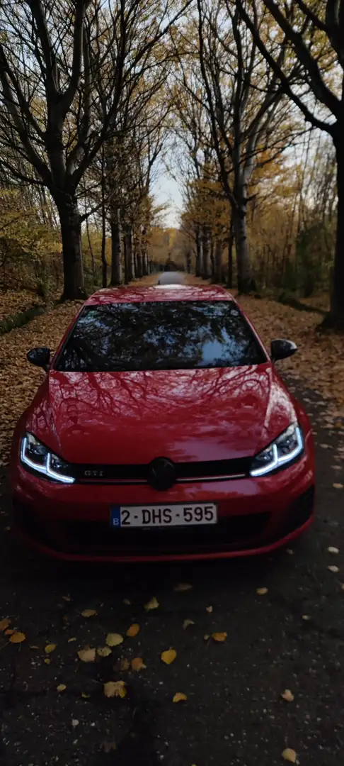 Volkswagen Golf GTI Performance BlueMotion Technology - 1