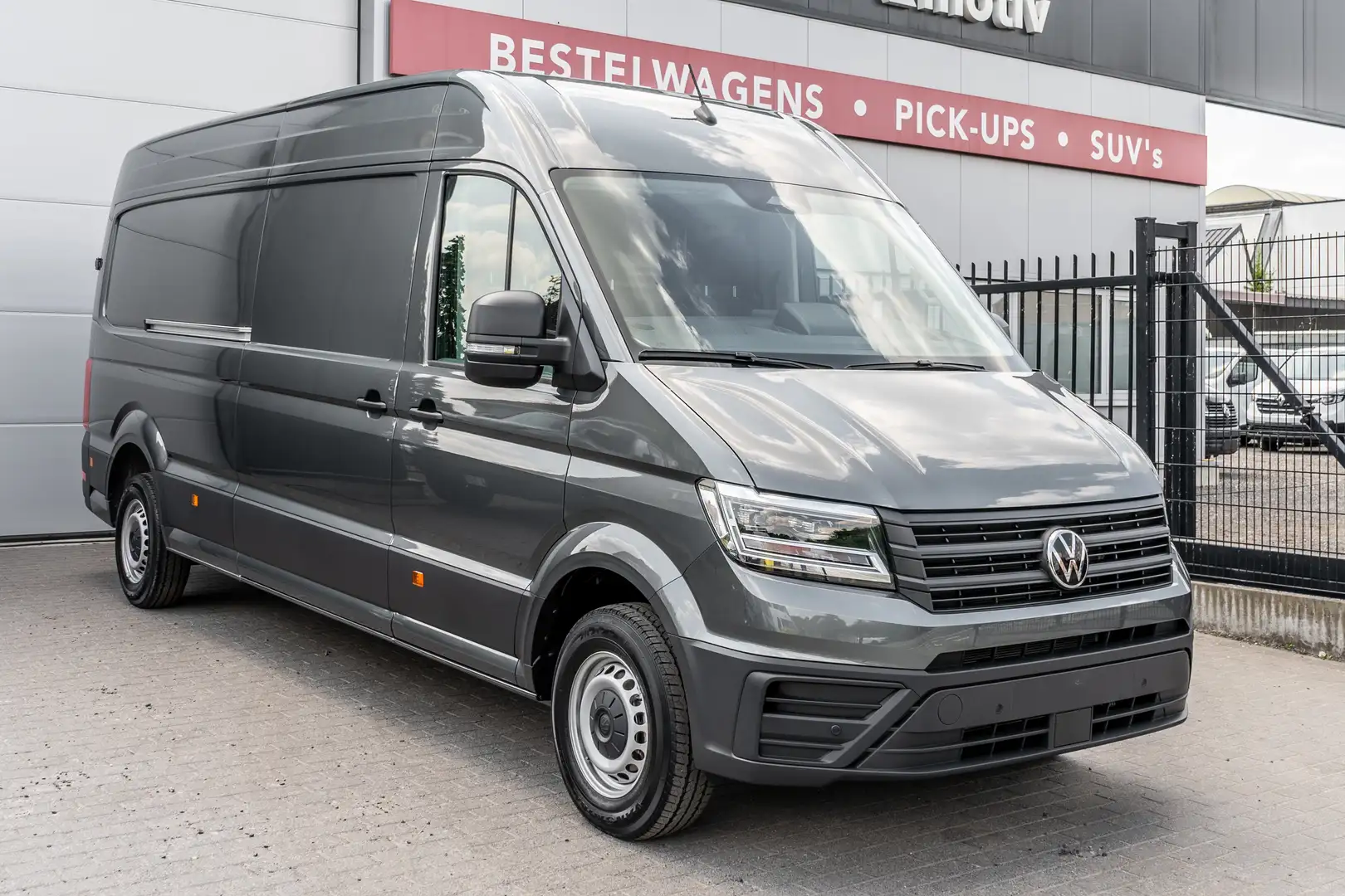 Volkswagen Crafter 35 L4H3 2.0TDI - Automaat- Trekhaak - 45.000ex Gris - 1