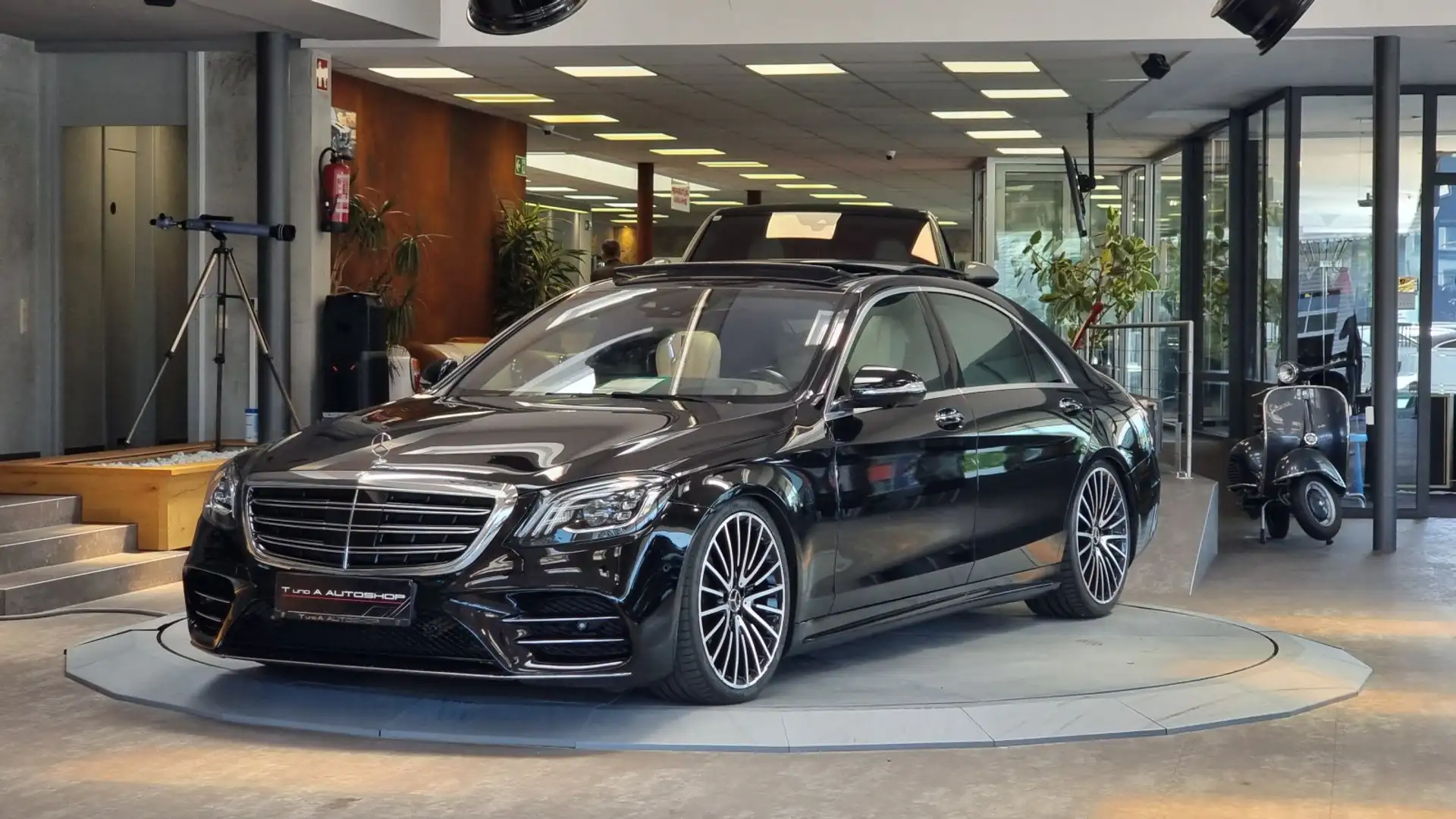Mercedes-Benz S 400 d AMG-Line Lang 4MATIC *DrivePilot*Panodach*360°Ka Zwart - 1