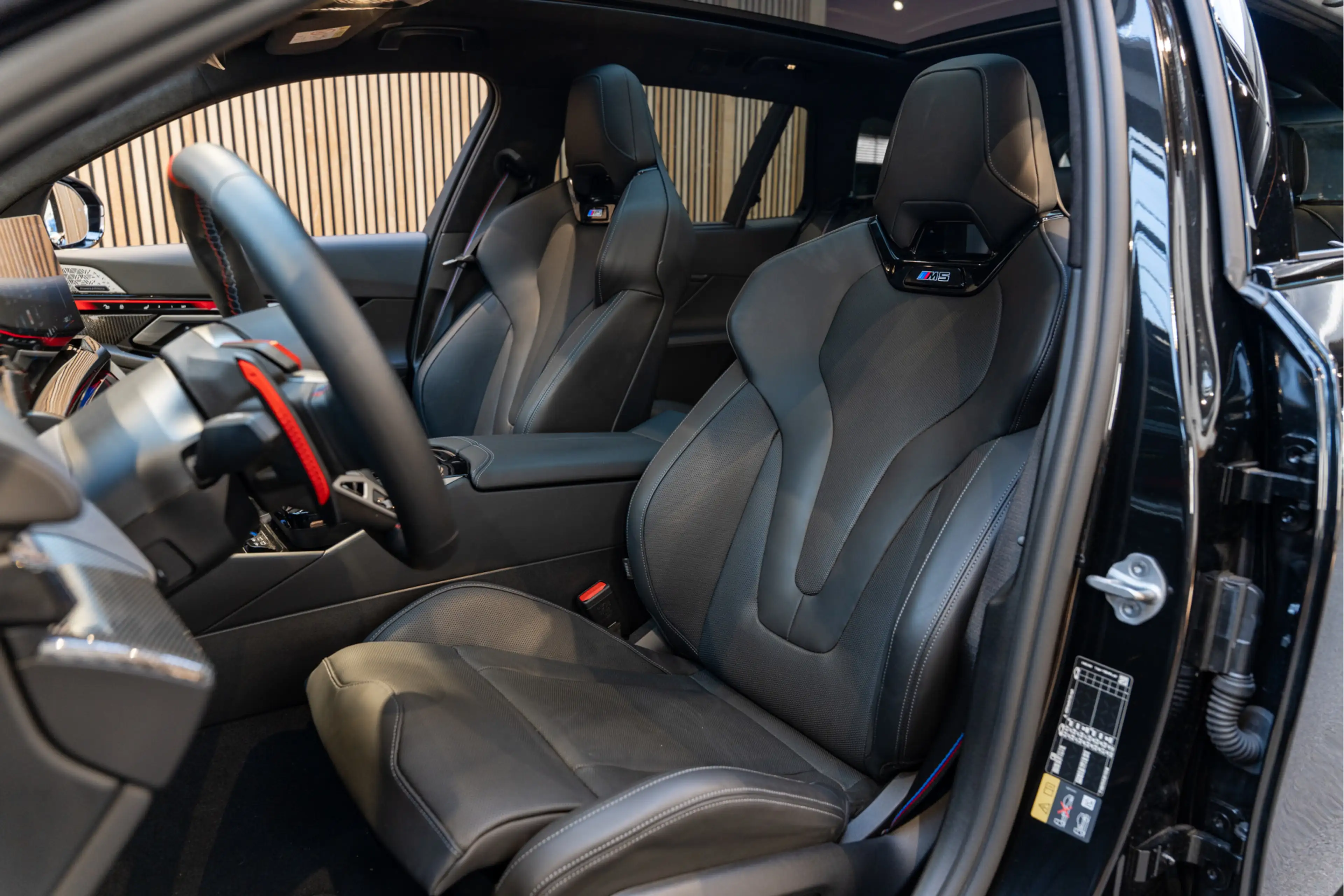 BMW M5 5-serie Touring B&W Pano Carbon — photo 48