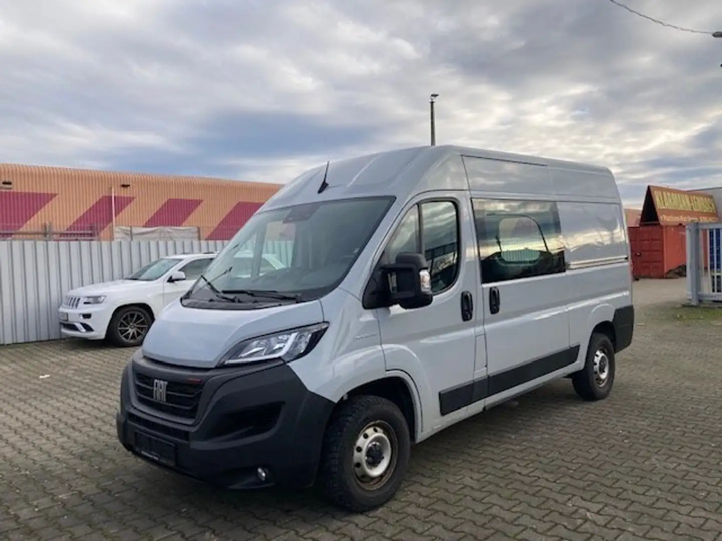 Fiat Ducato 160 L2H2 teilverglast RS: 3450 mm Grau - 1