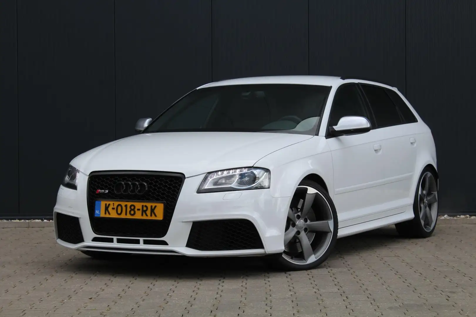 Audi RS3 Sportback 2.5 T RS 3 quattro Pro Line | Milltek | Weiß - 1