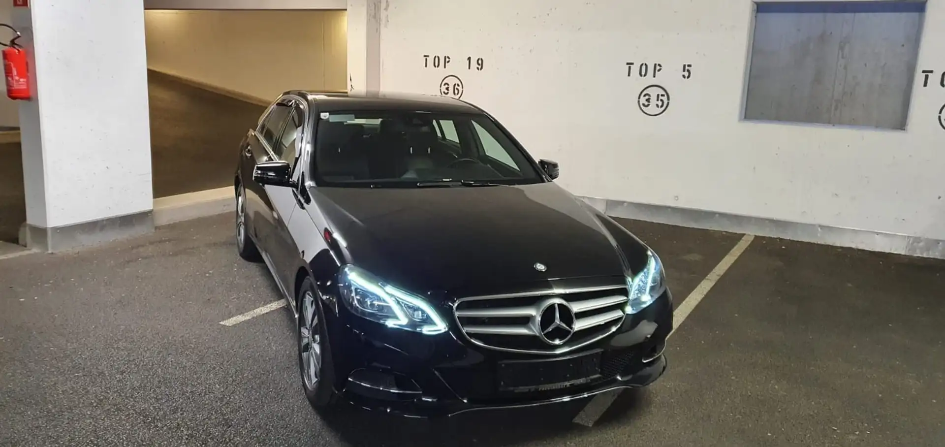 Mercedes-Benz E 220 BlueTEC Avantgarde A-Edition Aut. - 1