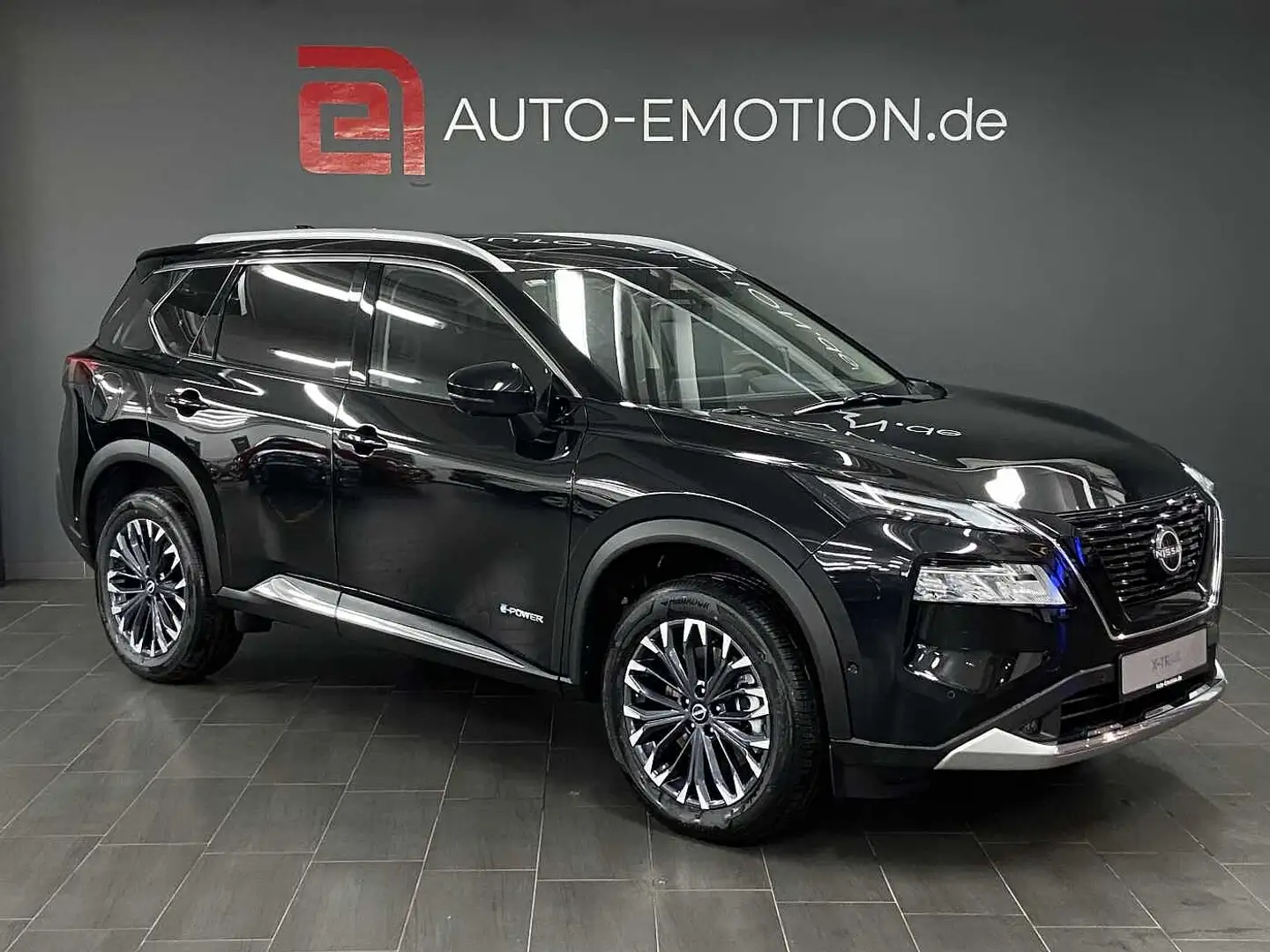 Nissan X-Trail Tekna+ 1.5 VC-T e-Power e-4ORCE Schwarz - 2