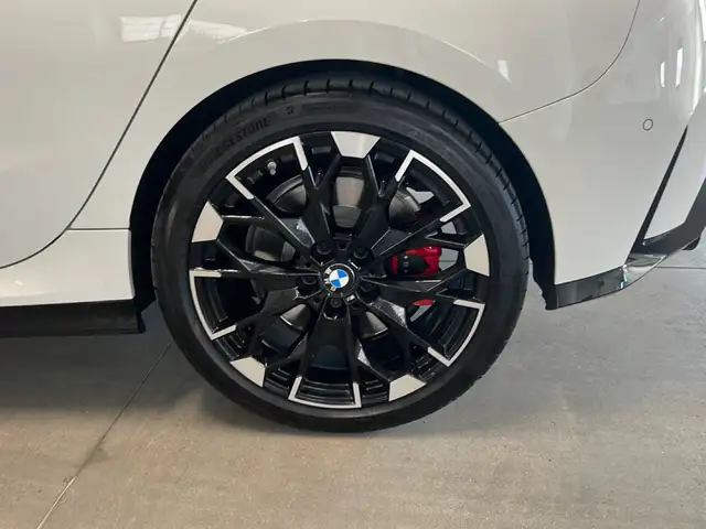 BMW 1 Series view 15