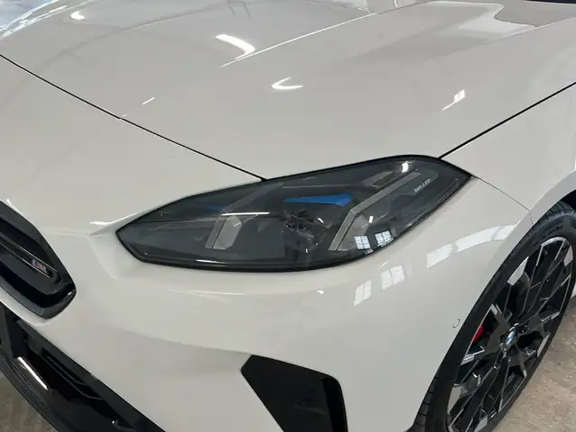 BMW 1 Series view 9