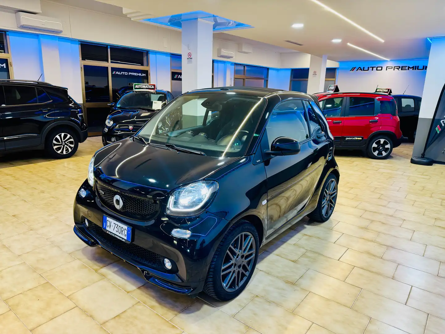 smart forTwo 90CV Brabus 0.9 Cabrio Autom / RetroCam Touch Negro - 1