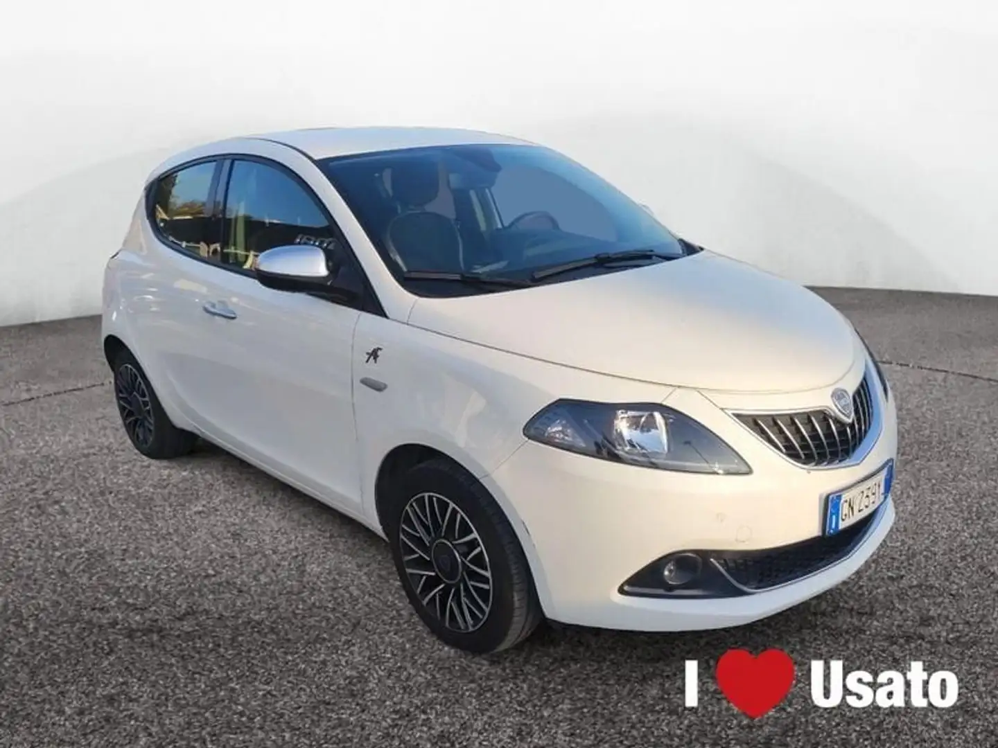 Lancia Ypsilon NUOVA My21 1.0 70cv Hybrid Ferretti Bianco - 2