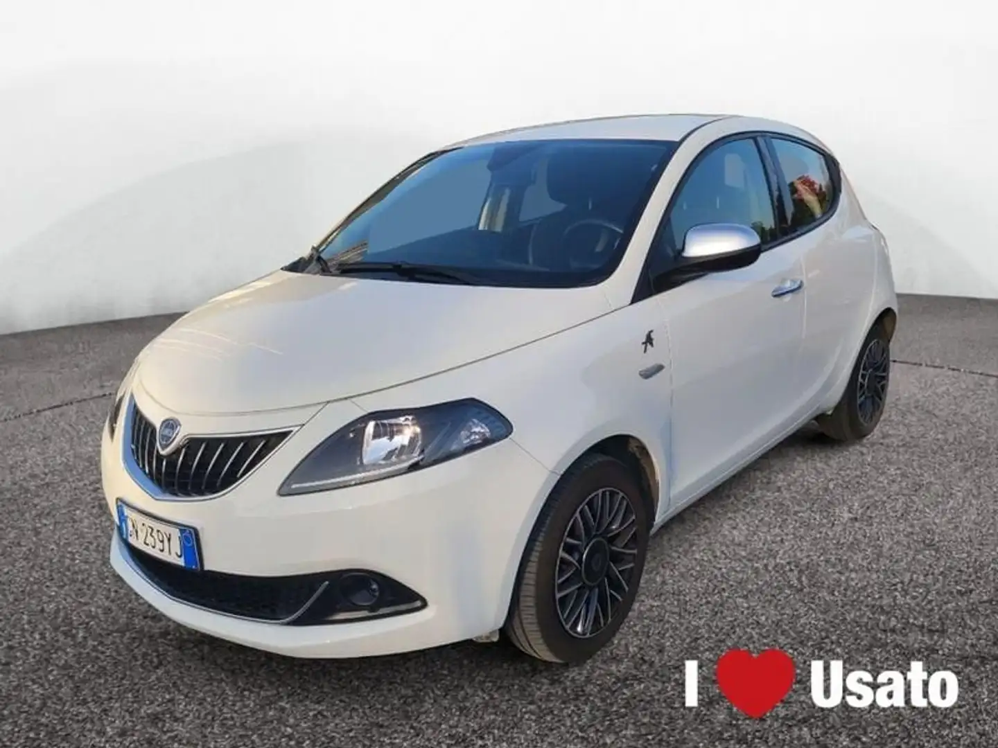 Lancia Ypsilon NUOVA My21 1.0 70cv Hybrid Ferretti Bianco - 1