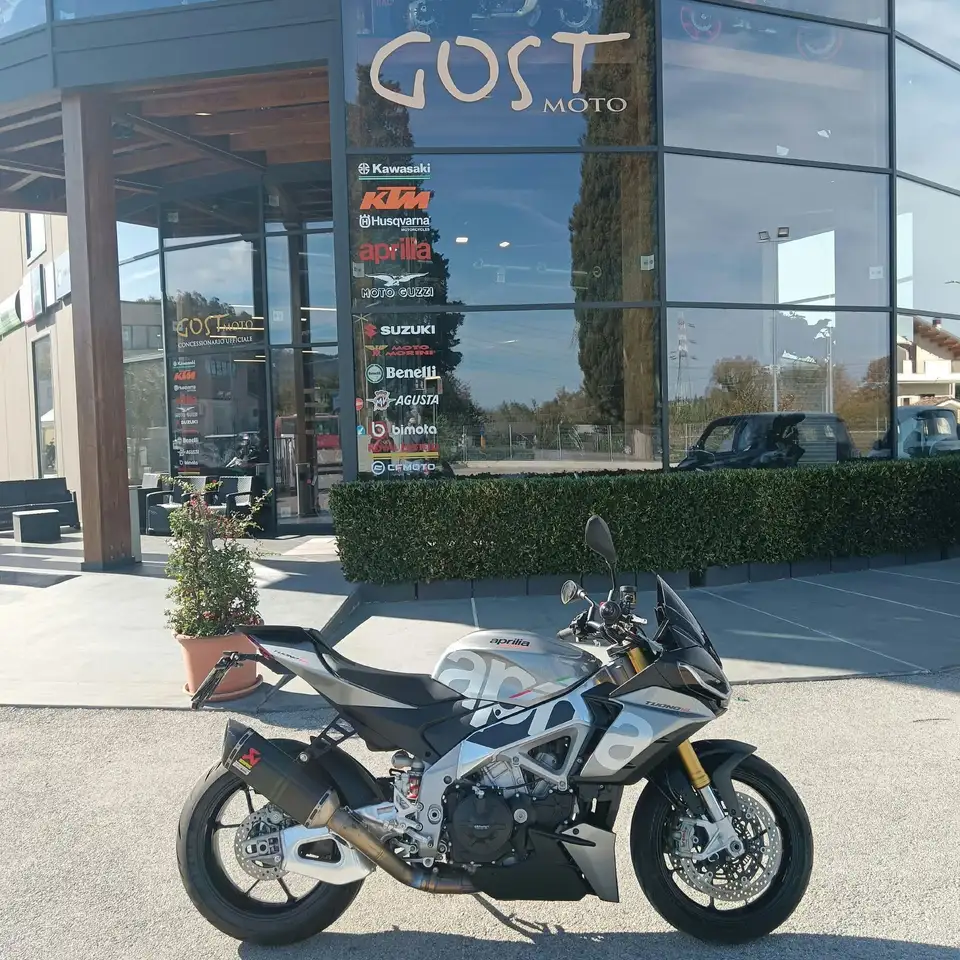 Aprilia Tuono