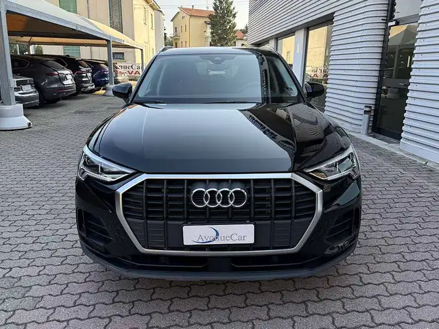 Audi Q3 view 2