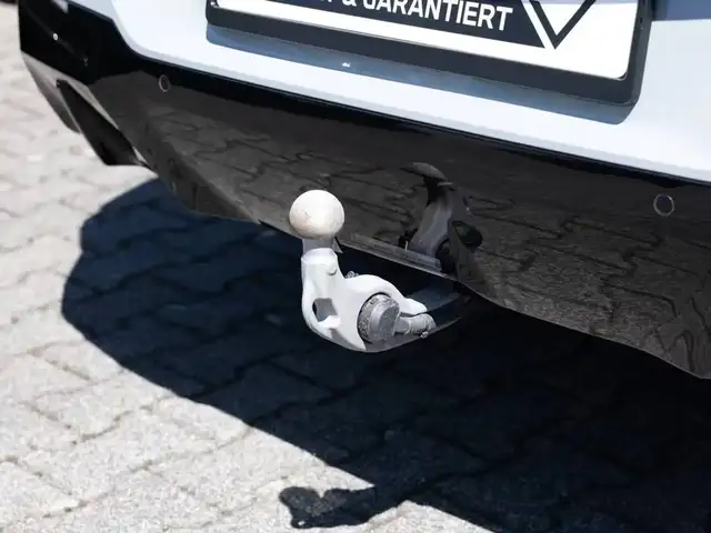 BMW X3 view 13