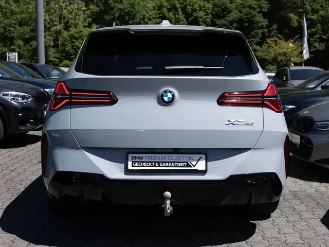 BMW X3 view 16