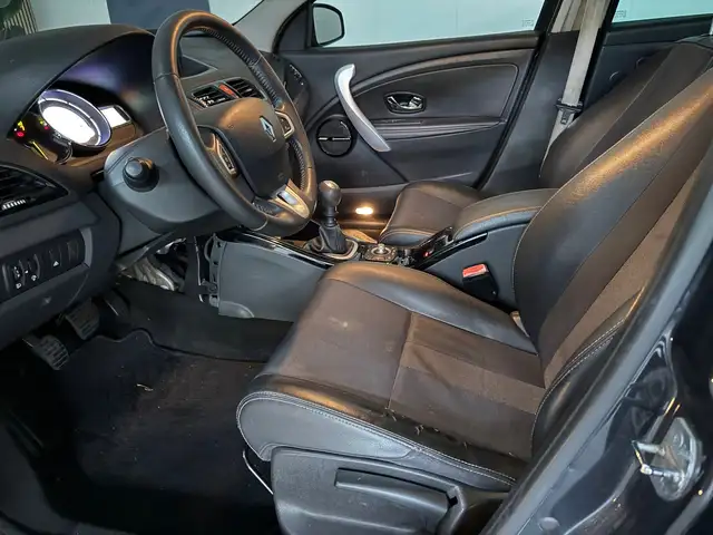 Renault Megane view 13
