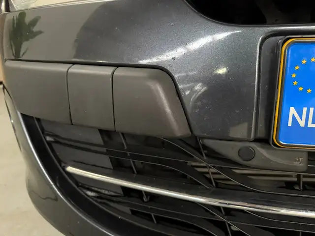 Renault Megane view 12