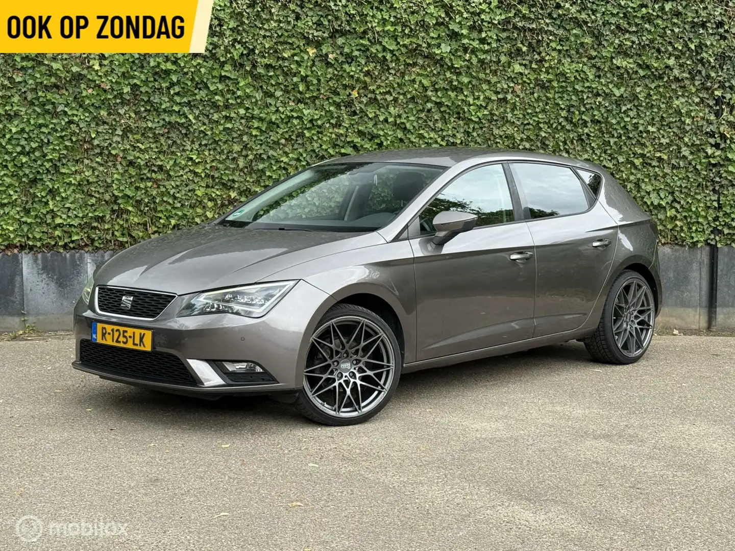 SEAT Leon 1.2 TSI | LMV | LED Koplampen | Premium Sound Grijs - 1