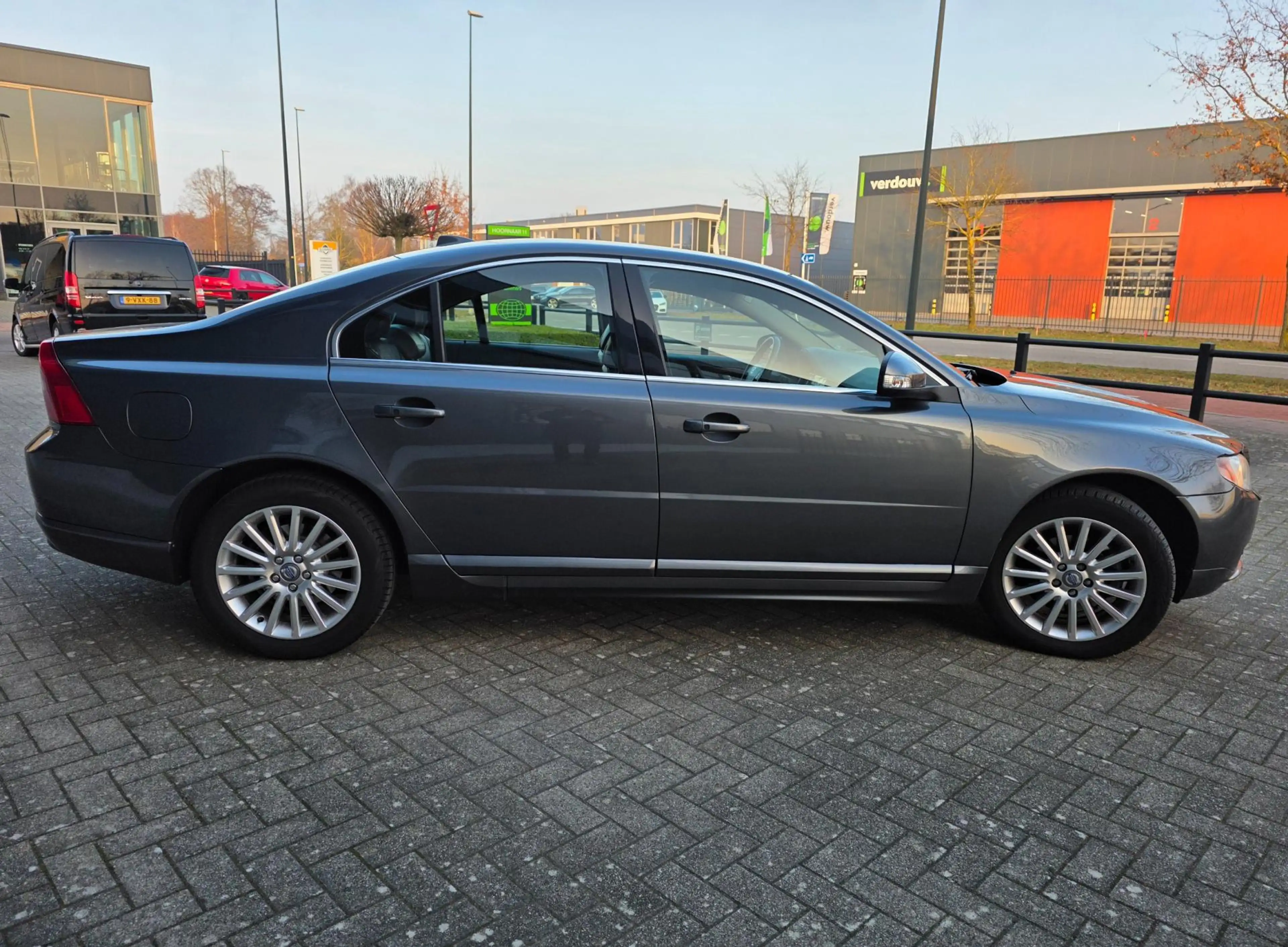 Volvo S80 3.2 Summum, netto € 6.570! — photo 15